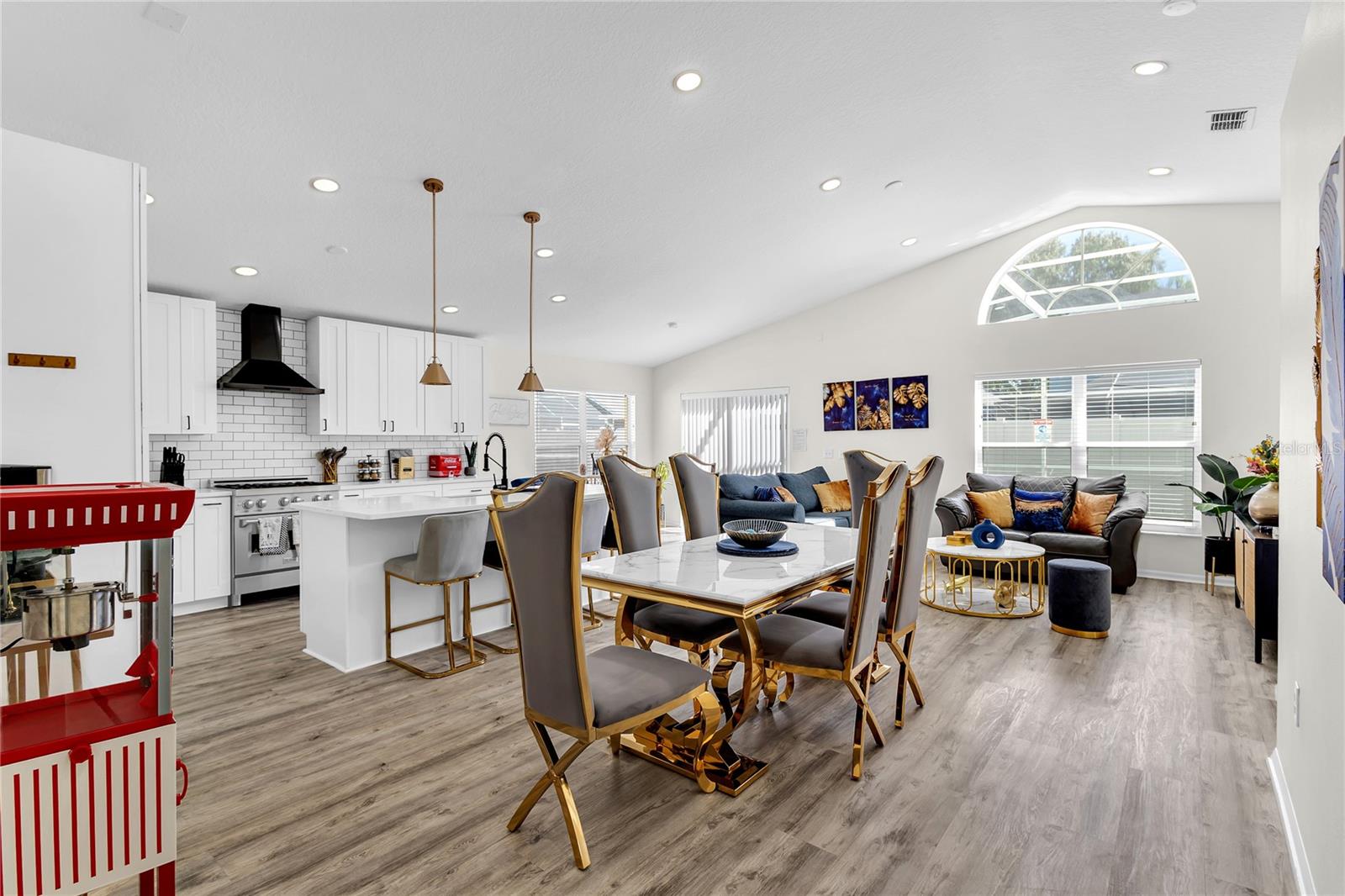 Image 4 of 32 For 458 Hollingshead Loop