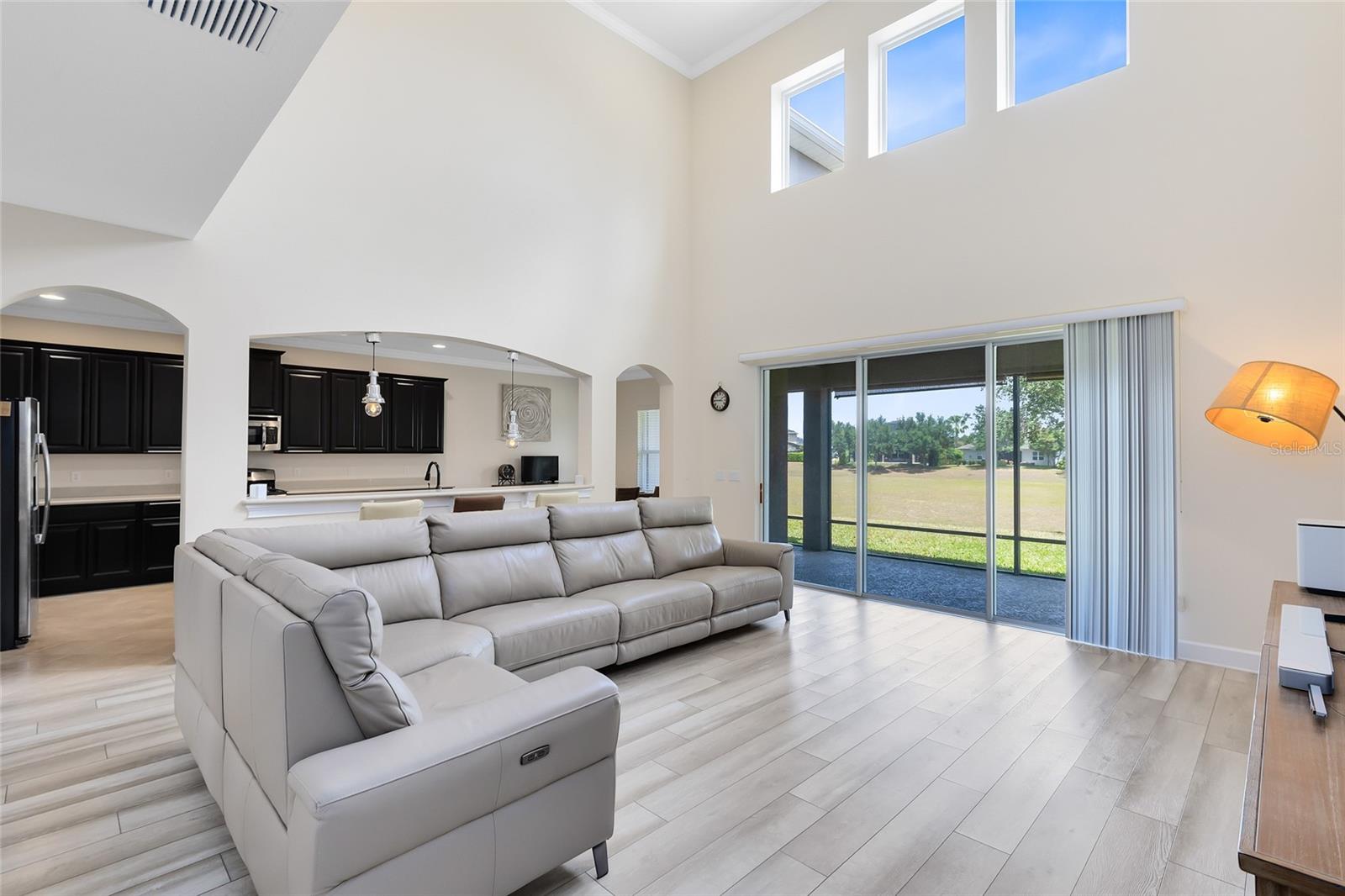 Image 4 of 37 For 15485 Sandfield Loop