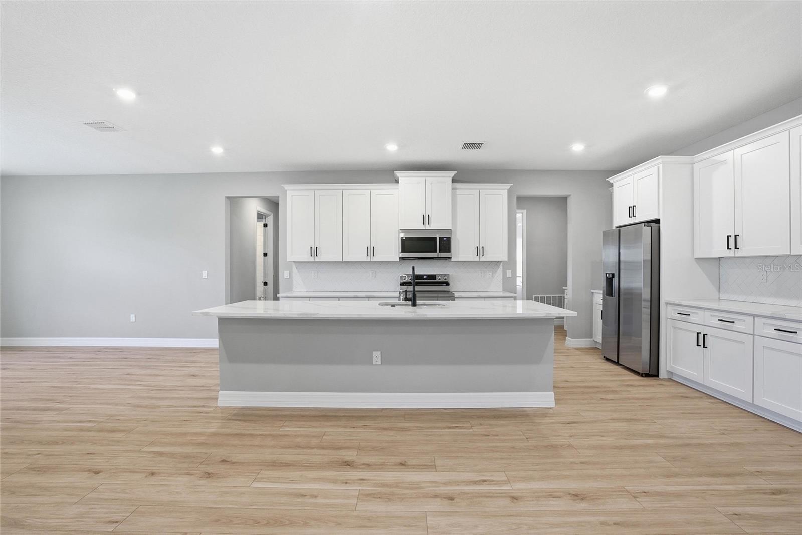 Image 3 of 23 For 4131 130th Loop