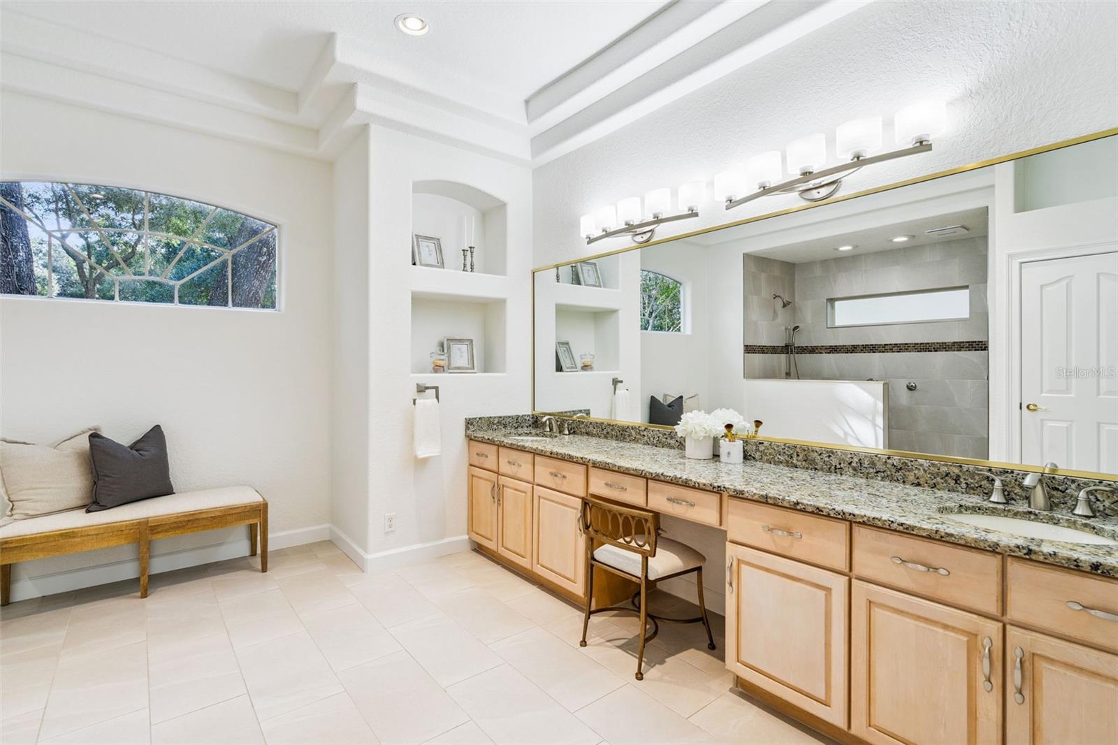 Image 14 of 68 For 1702 Majestic Oak Drive