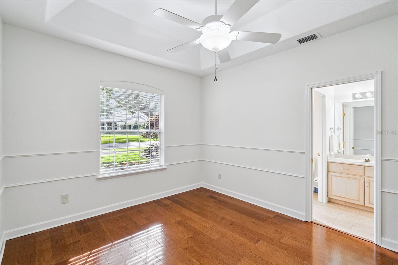 Image 17 of 68 For 1702 Majestic Oak Drive