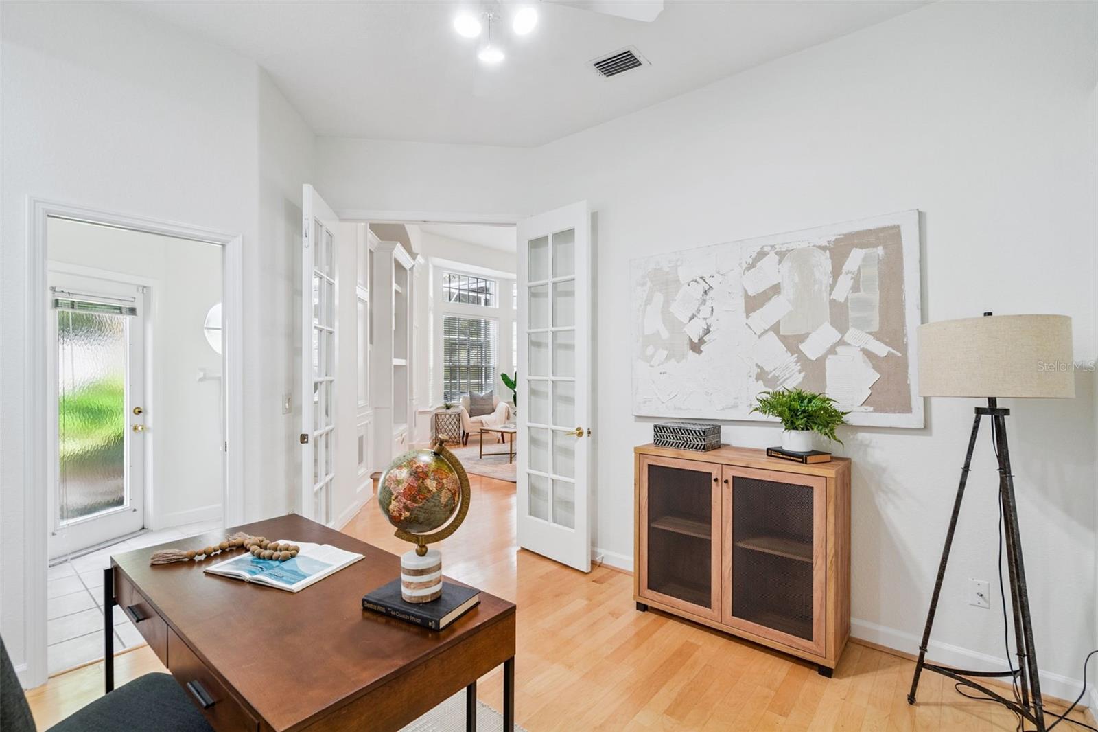 Image 21 of 68 For 1702 Majestic Oak Drive