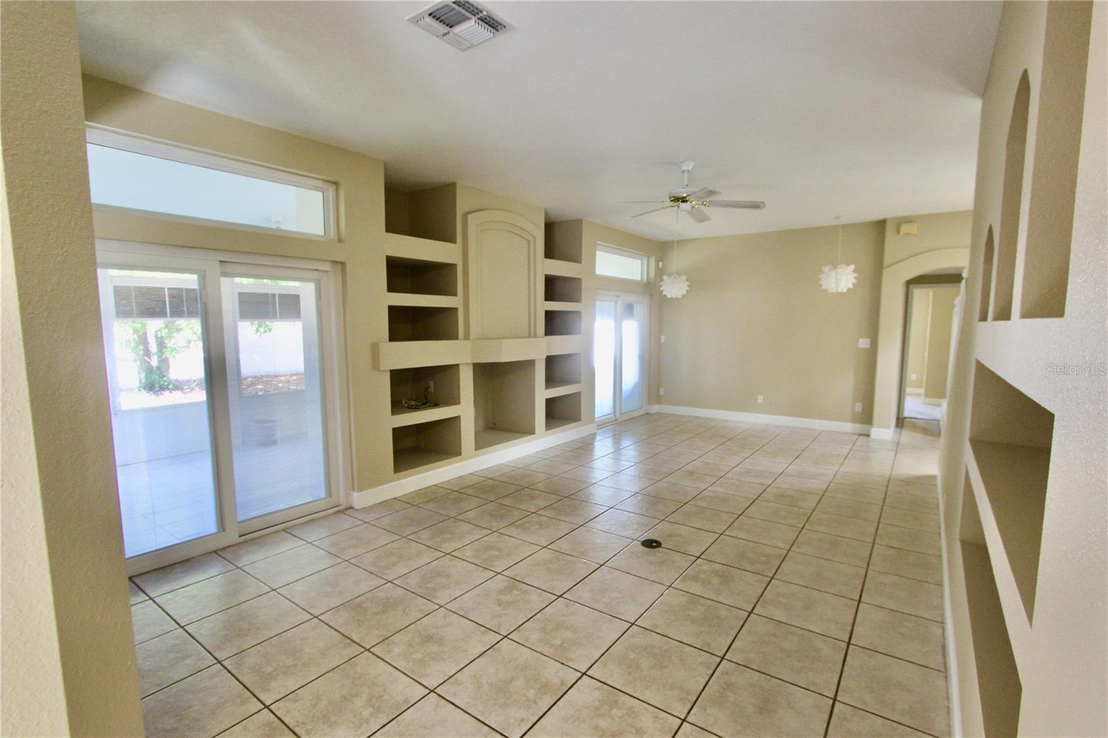 Image 19 of 81 For 3625 Pompano Court