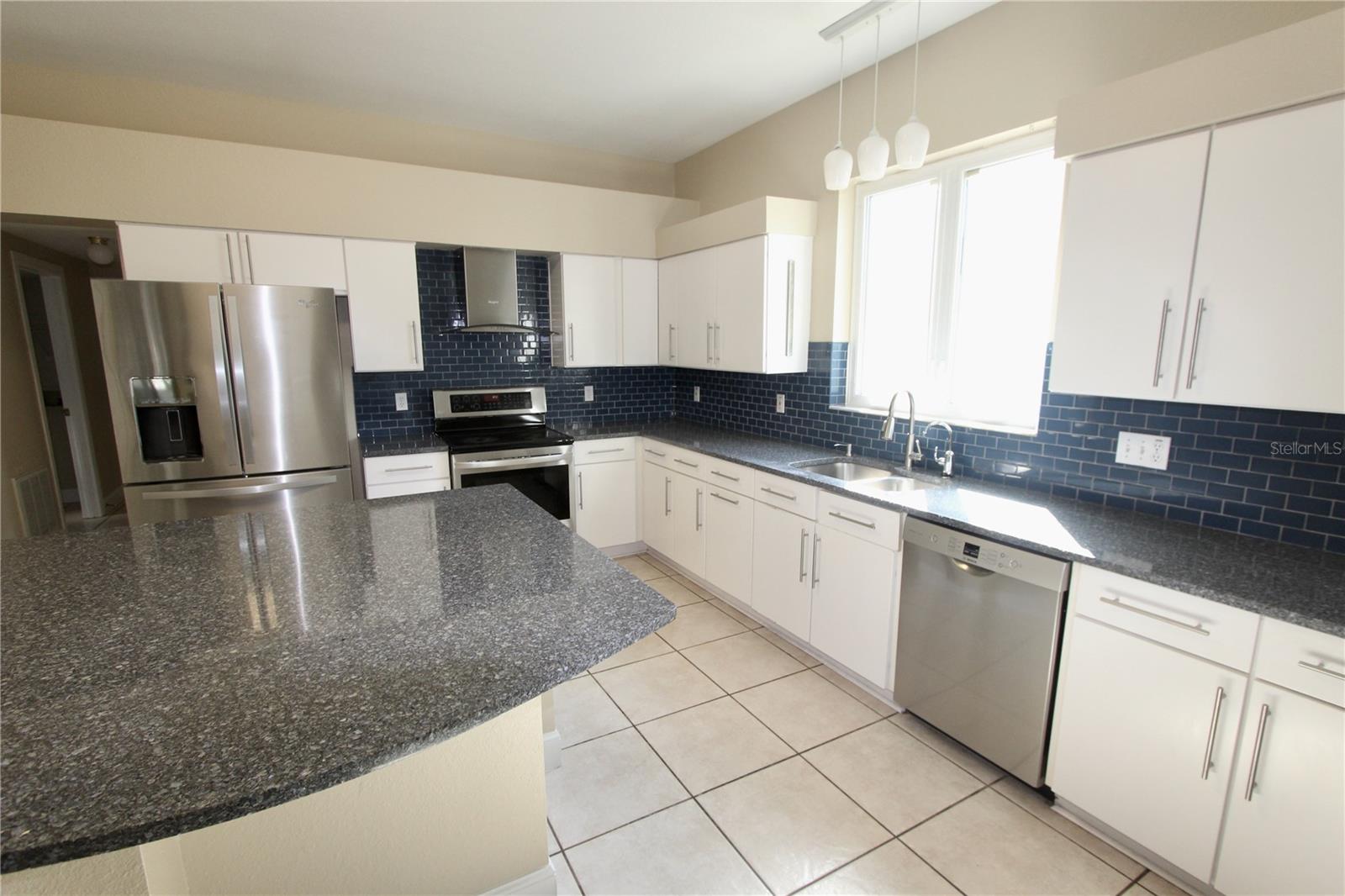 Image 5 of 81 For 3625 Pompano Court