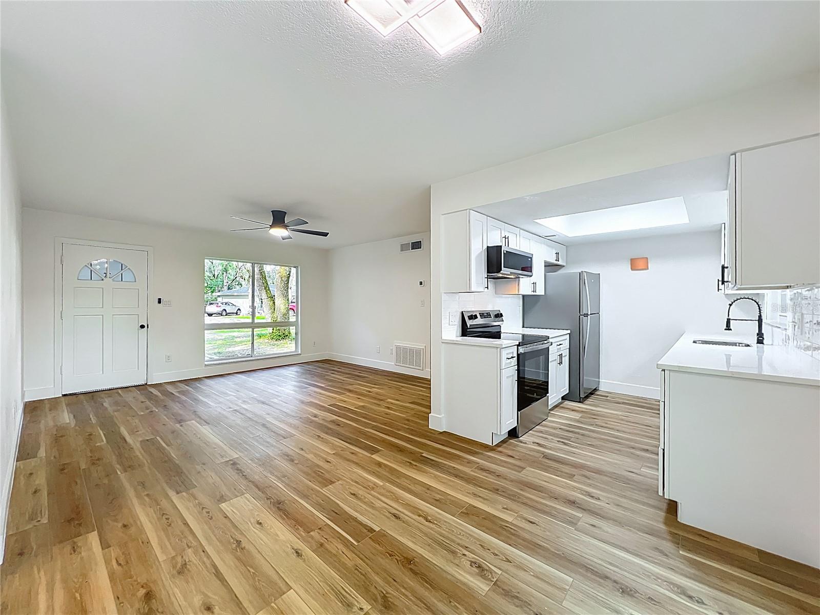 Image 11 of 44 For 10217 Belgrove Place