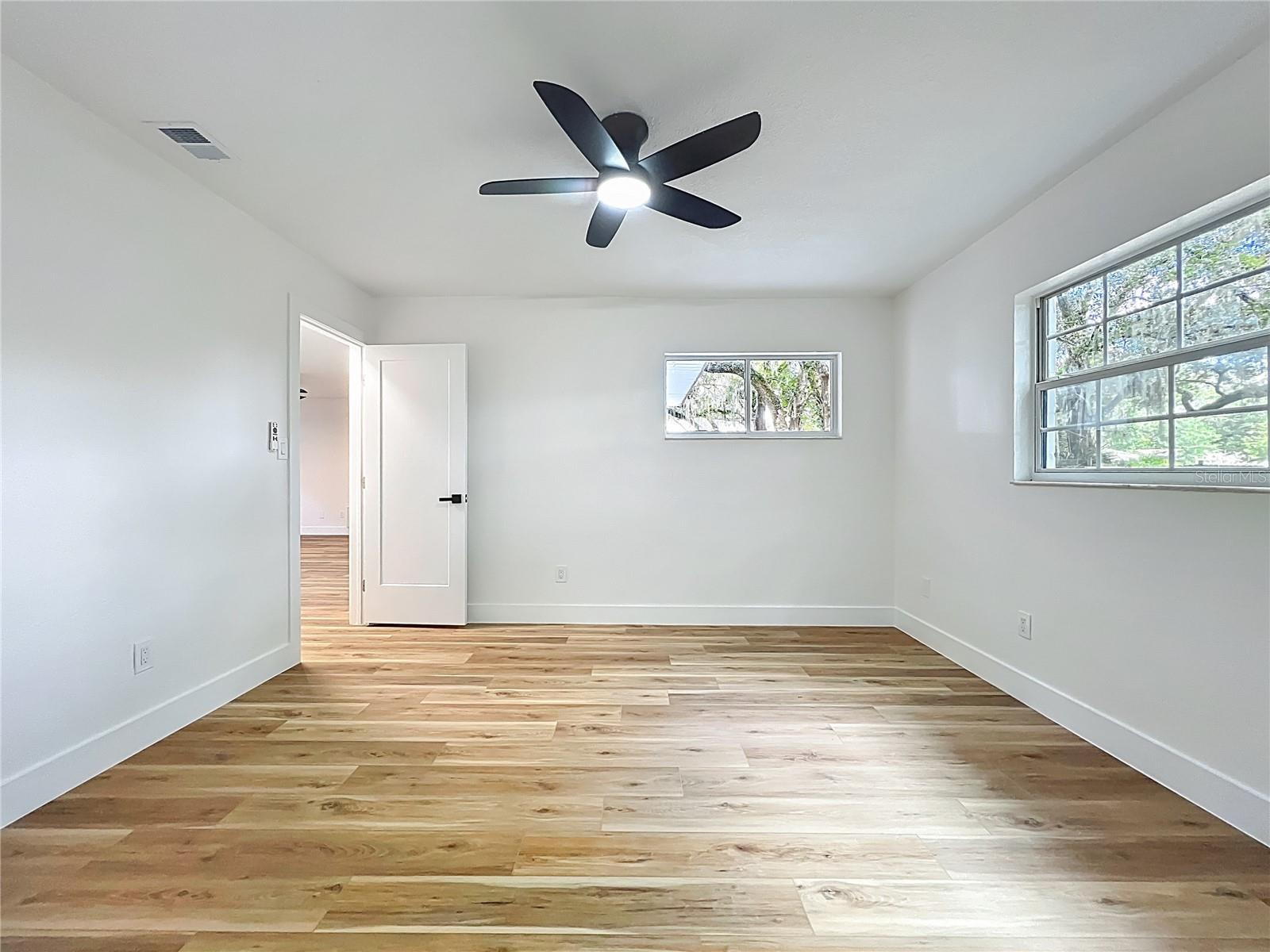 Image 21 of 44 For 10217 Belgrove Place