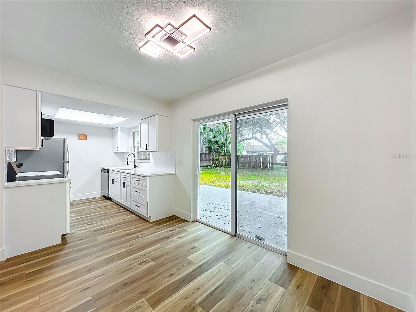 Image 9 of 44 For 10217 Belgrove Place