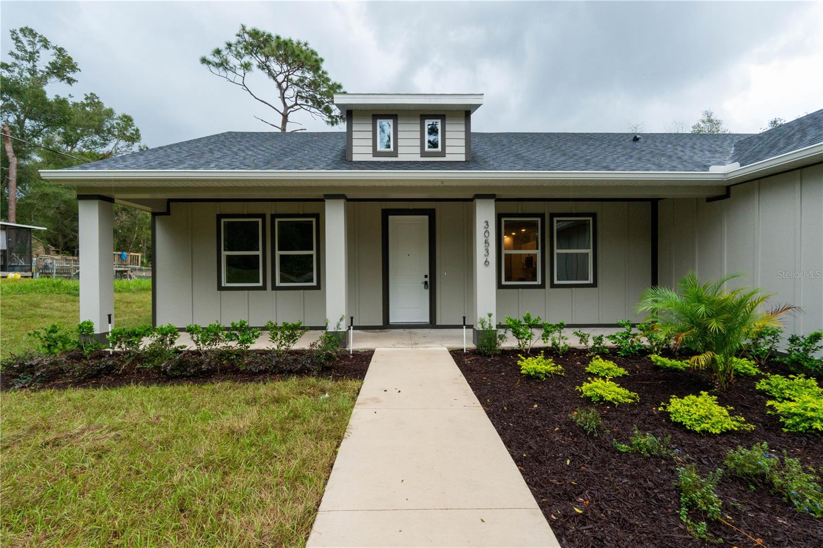 Image 4 of 38 For 30536 Hoylake Street