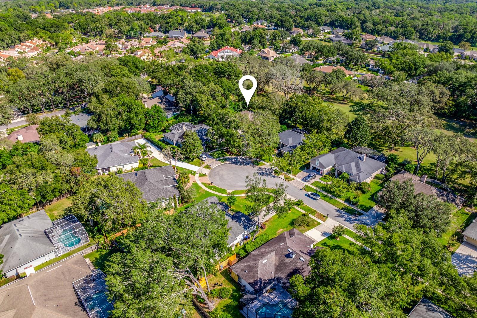 Image 33 of 44 For 935 Ridgeside Court