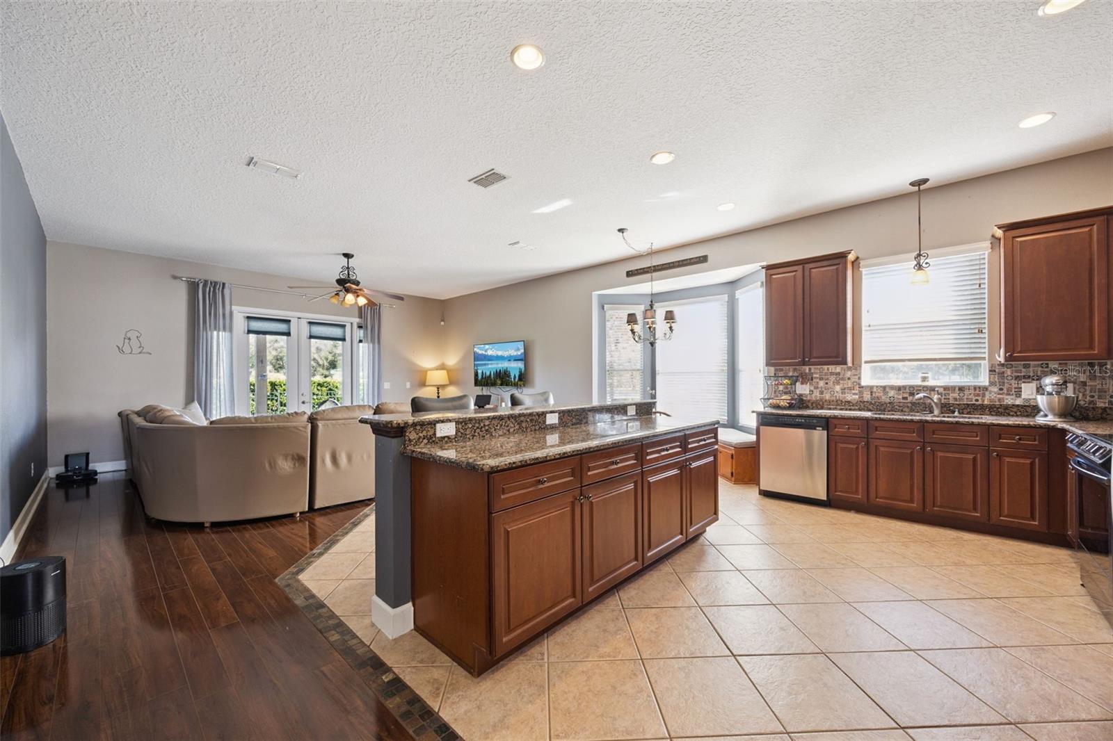 Image 19 of 65 For 3720 Valley Oaks Court