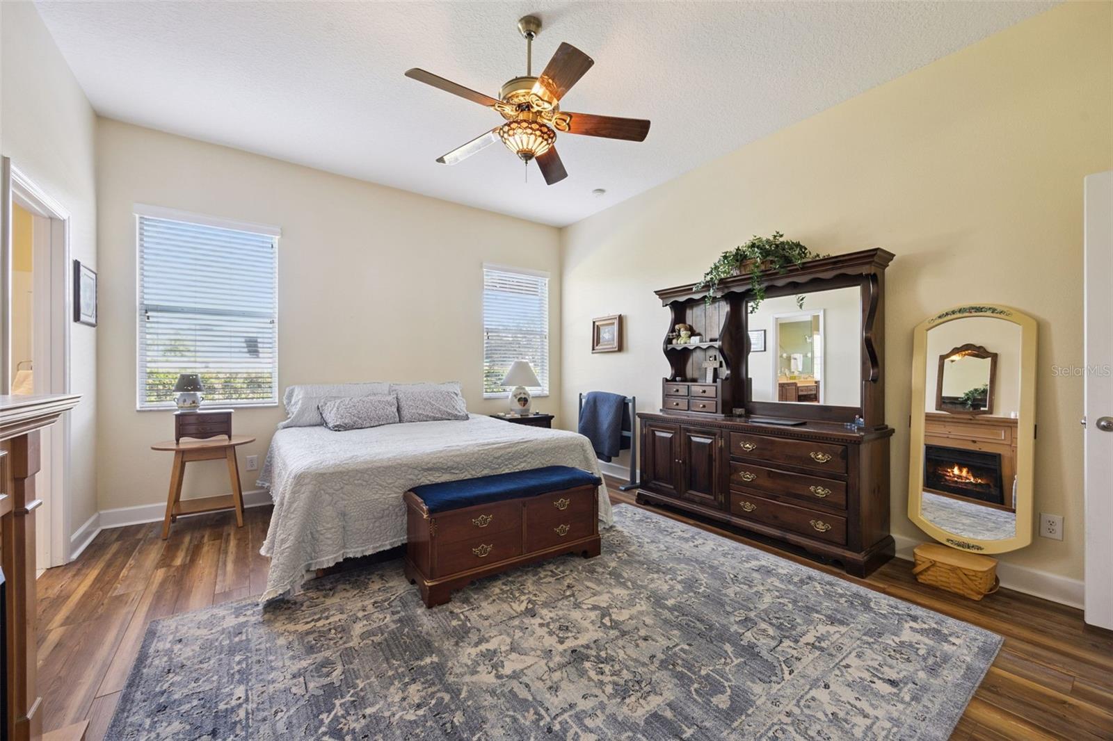 Image 22 of 65 For 3720 Valley Oaks Court