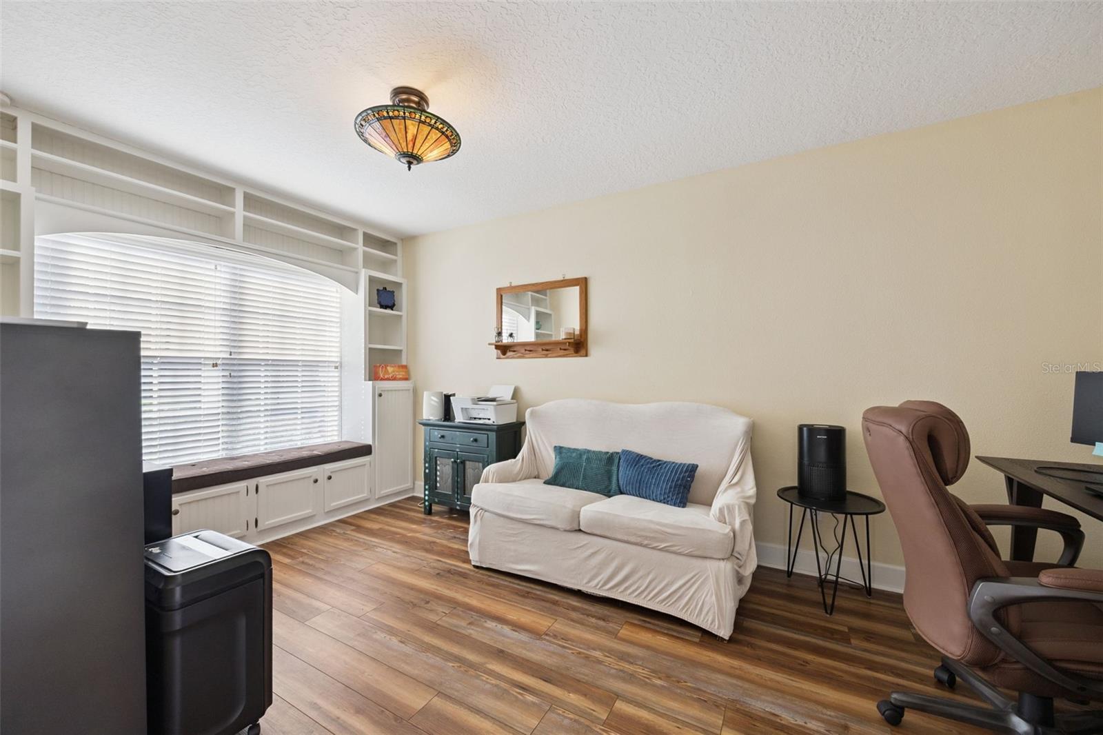 Image 31 of 65 For 3720 Valley Oaks Court