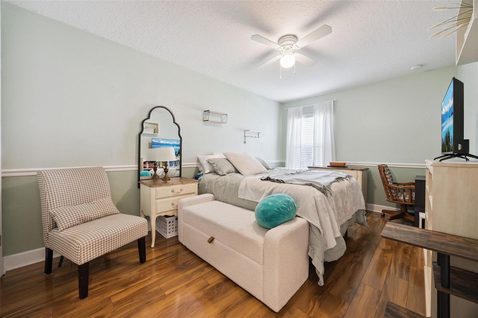 Image 36 of 65 For 3720 Valley Oaks Court