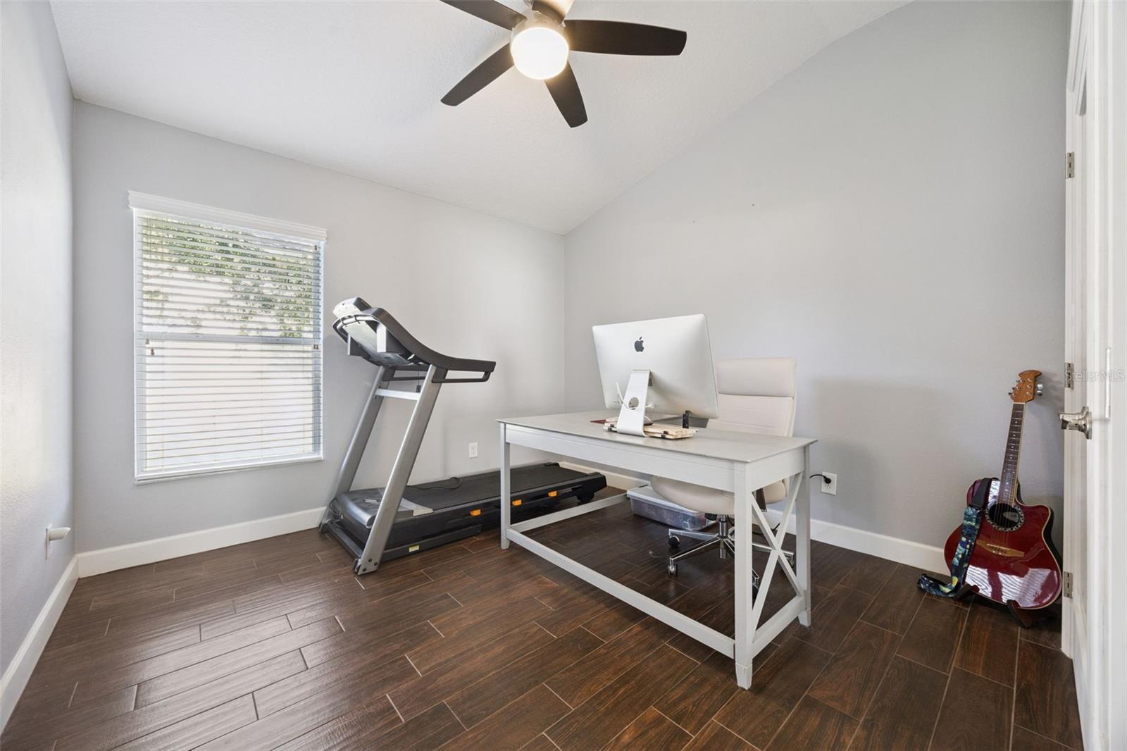 Image 38 of 65 For 3720 Valley Oaks Court