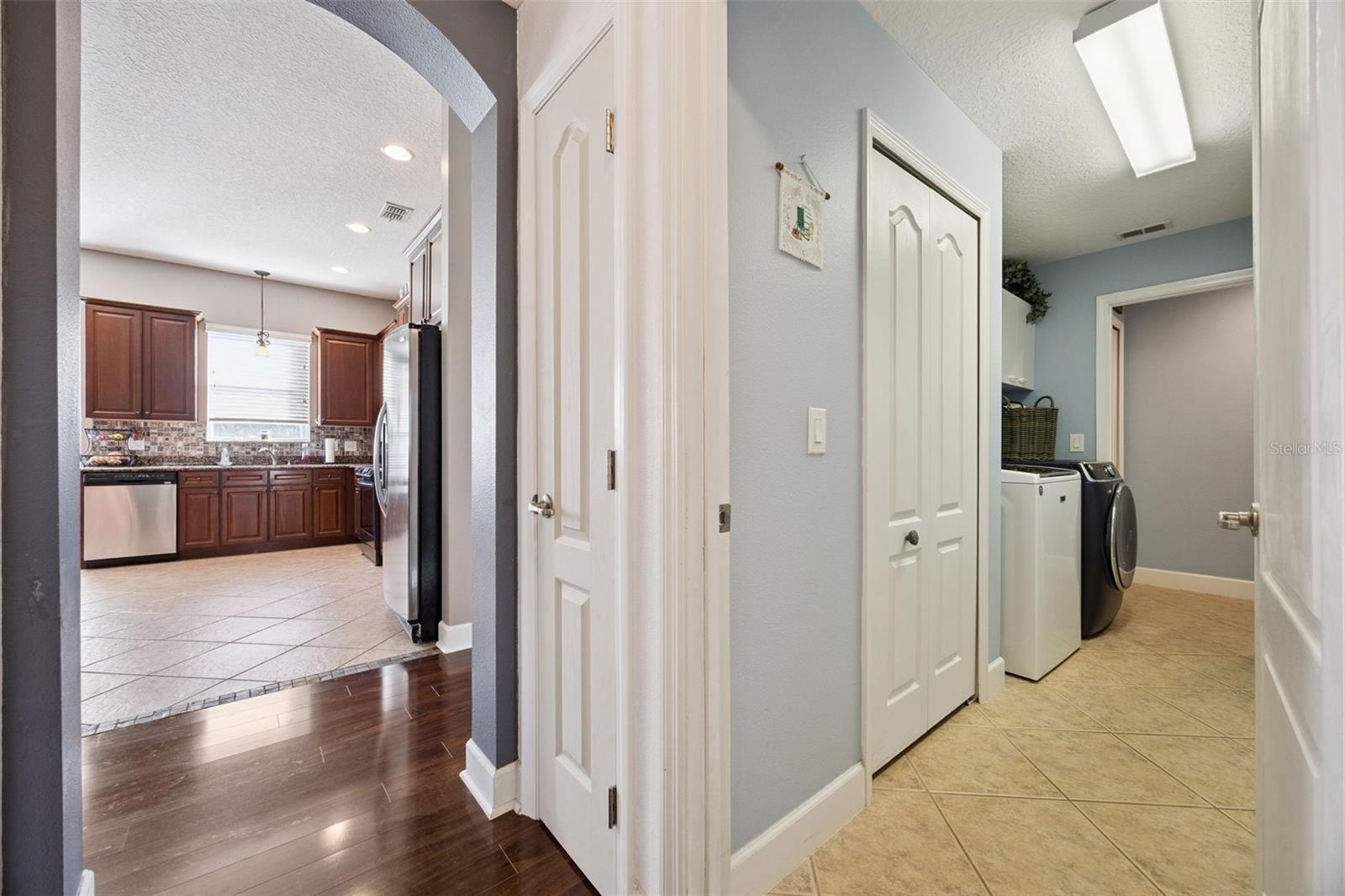 Image 39 of 65 For 3720 Valley Oaks Court