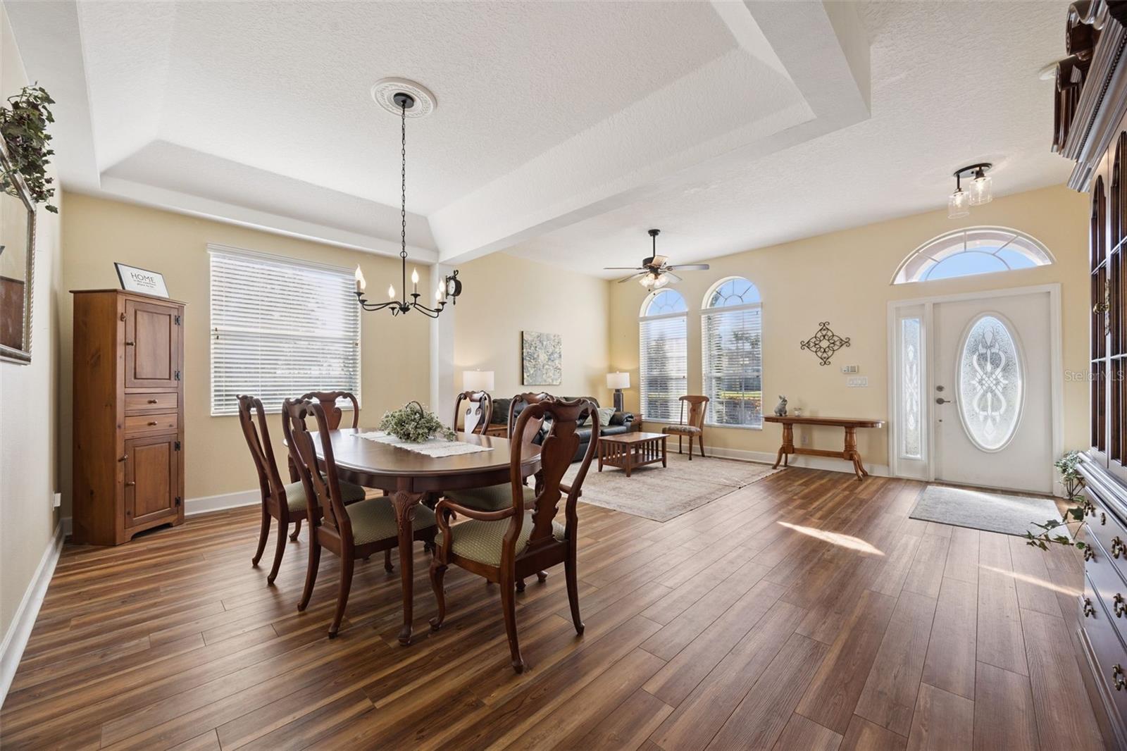 Image 5 of 65 For 3720 Valley Oaks Court