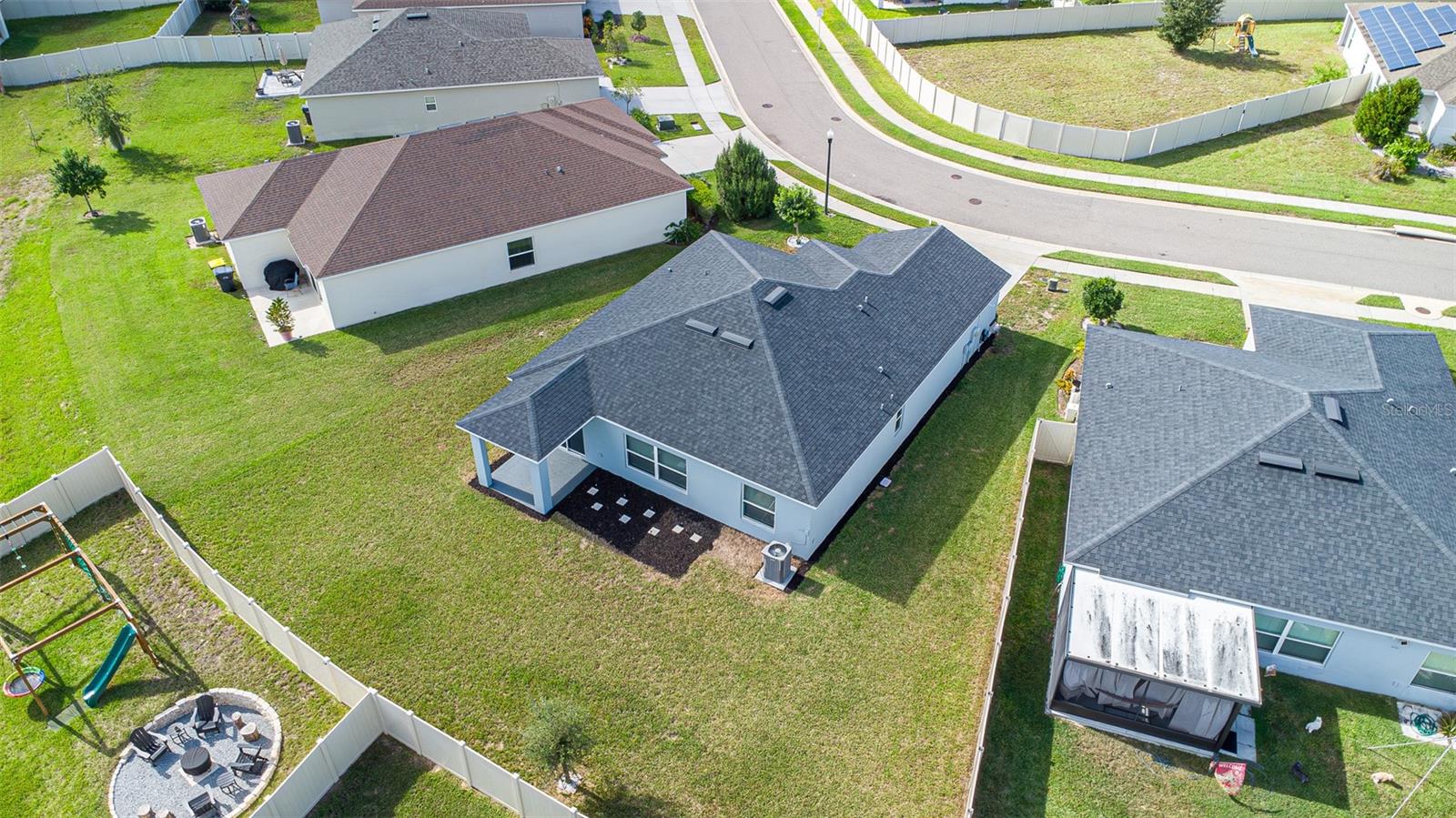 Image 10 of 36 For 596 Meadow Bend Drive