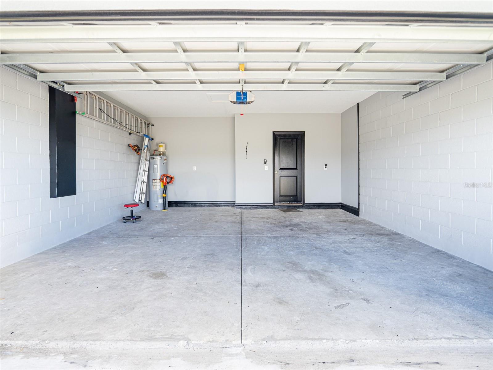 Image 12 of 36 For 596 Meadow Bend Drive