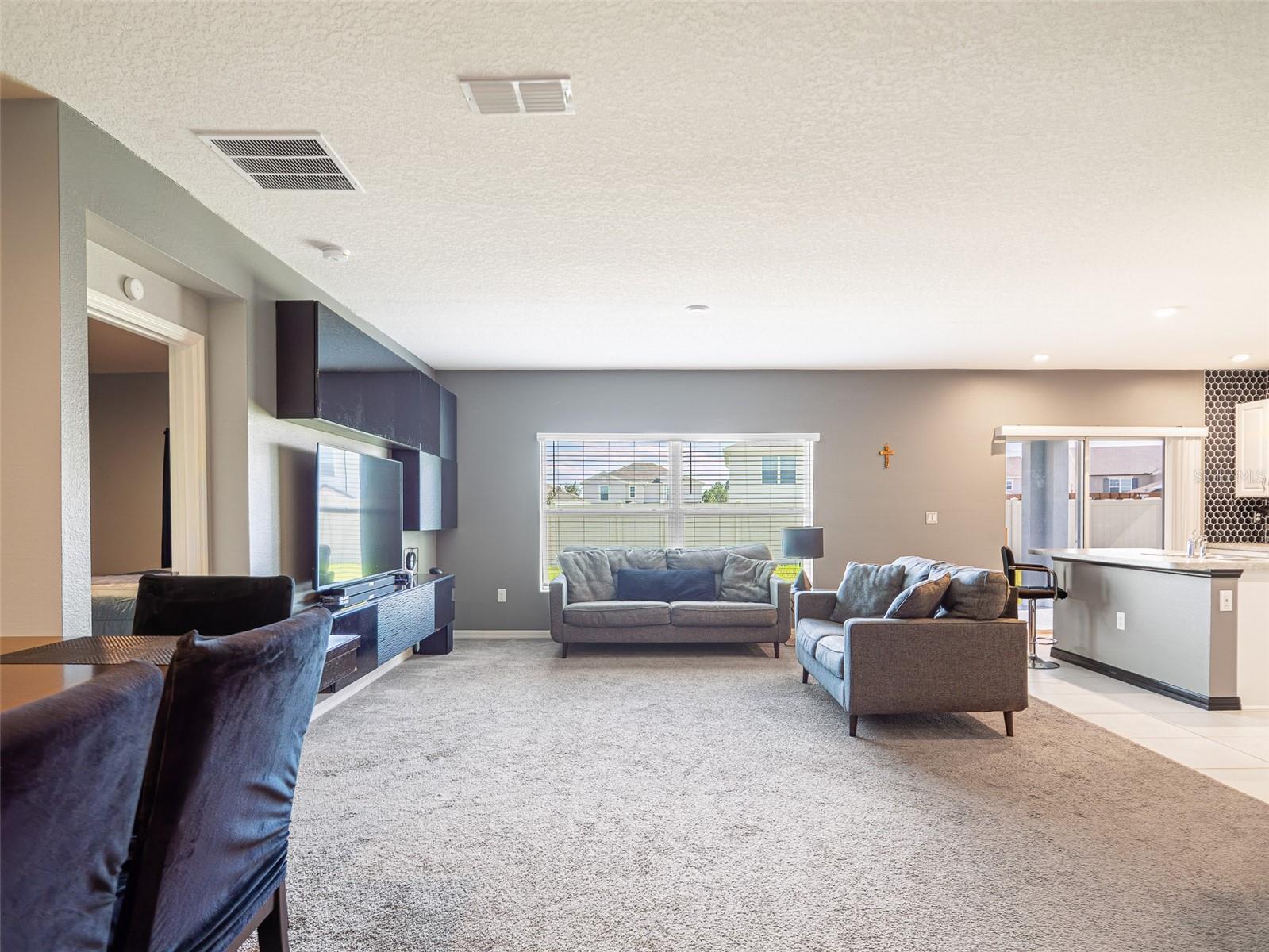 Image 15 of 36 For 596 Meadow Bend Drive