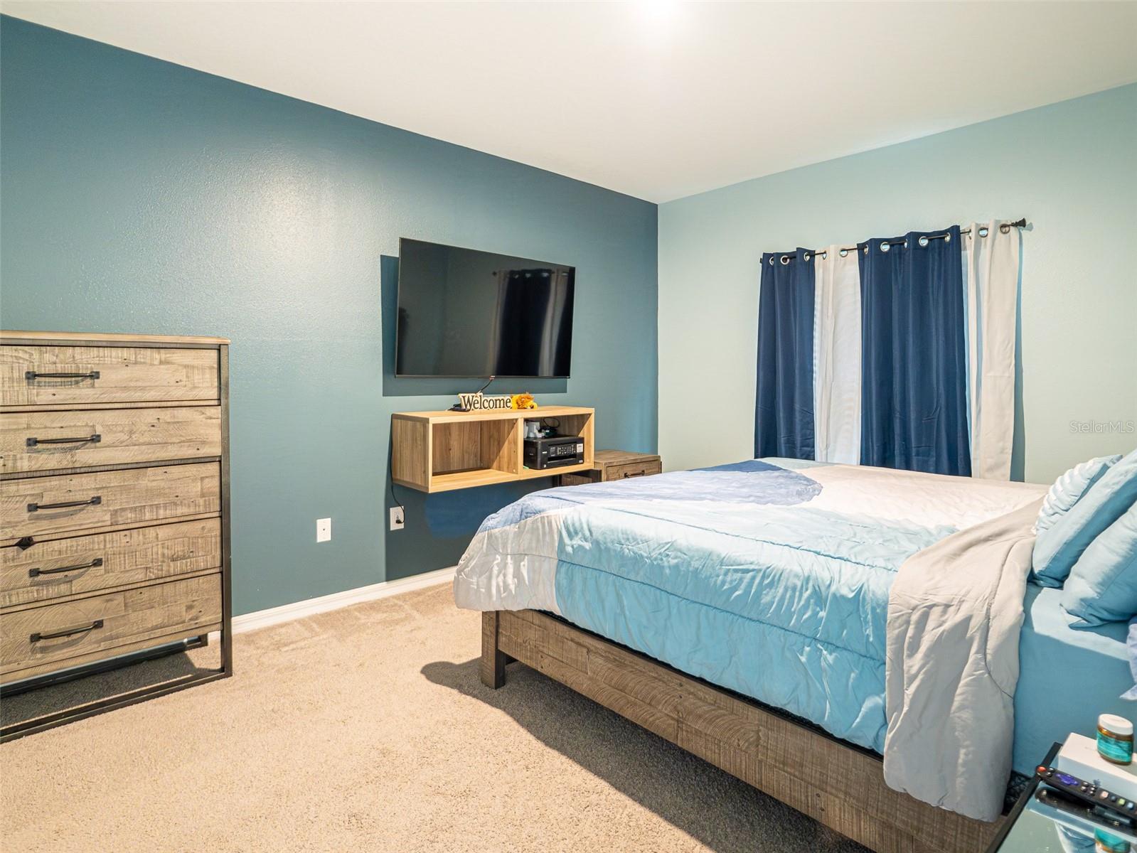 Image 21 of 36 For 596 Meadow Bend Drive