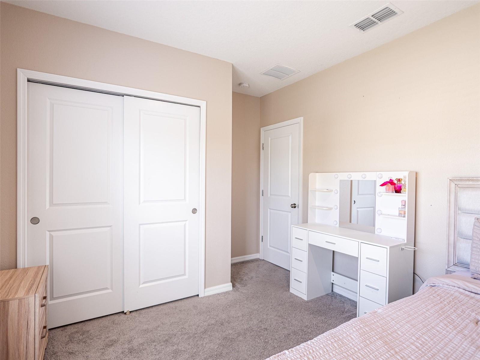 Image 31 of 36 For 596 Meadow Bend Drive