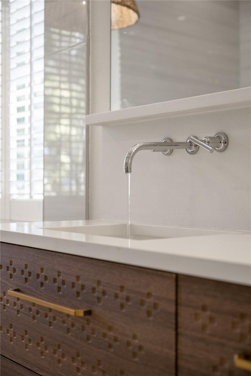 Image 20 of 32 For 6047 Blakeford Drive