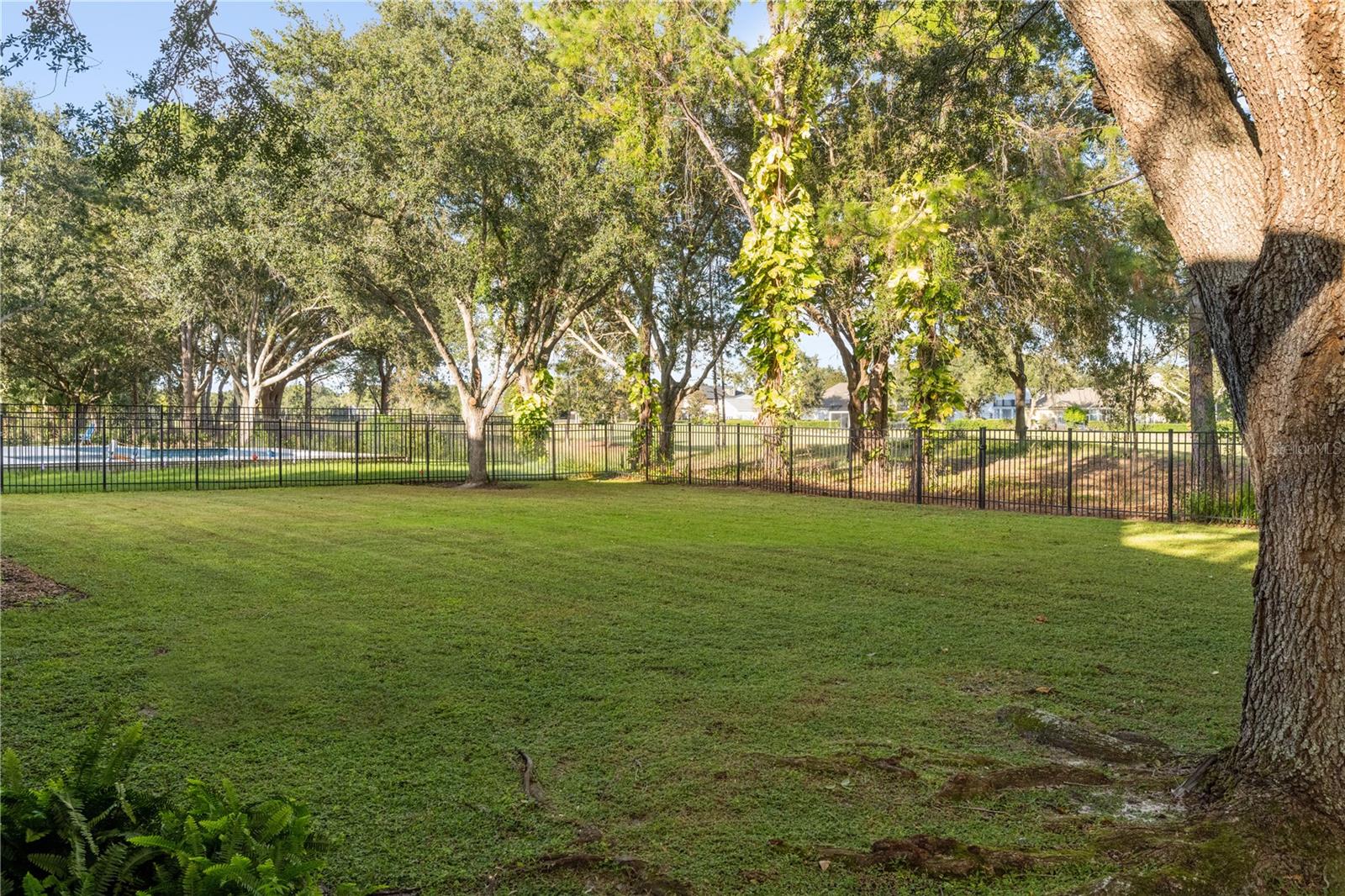 Image 28 of 32 For 6047 Blakeford Drive