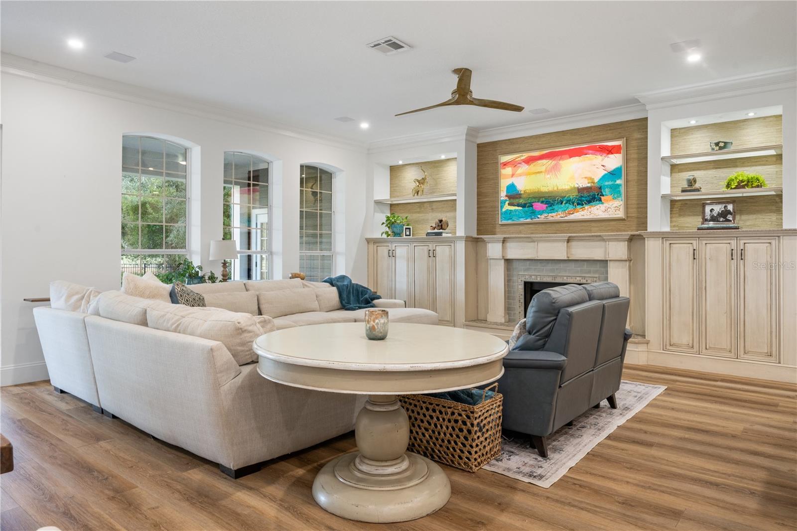 Image 5 of 32 For 6047 Blakeford Drive