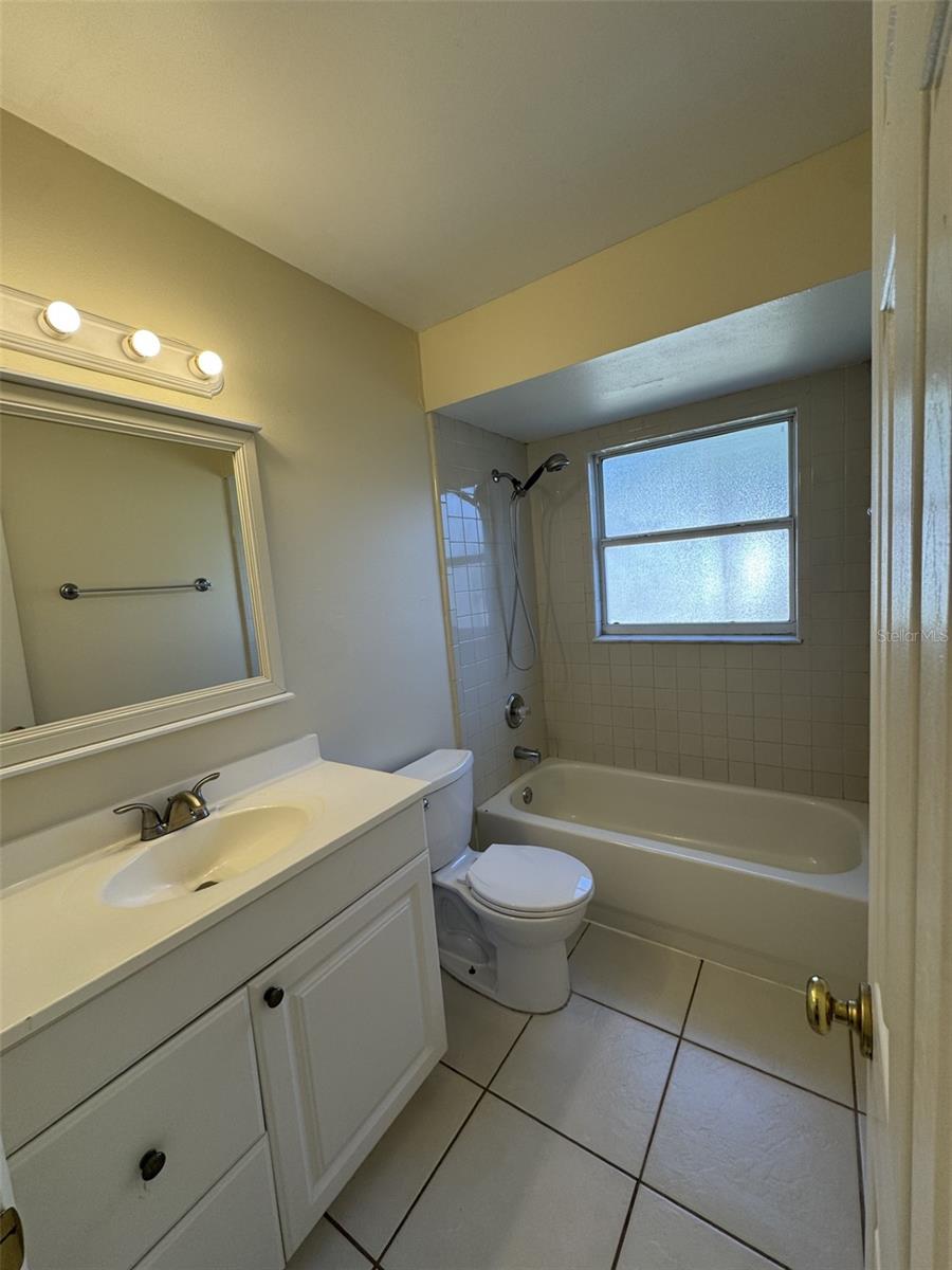 Image 15 of 29 For 1312 North Avenue