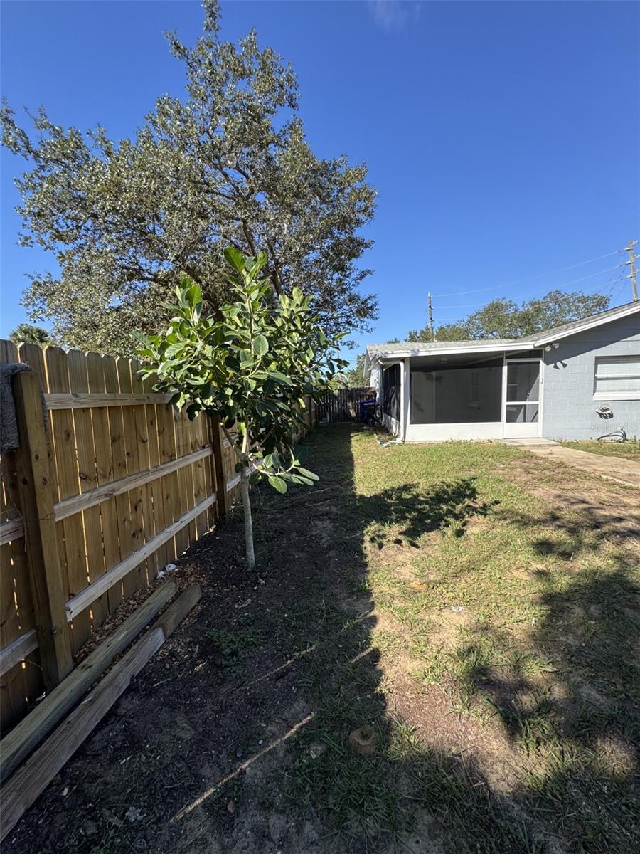 Image 24 of 29 For 1312 North Avenue