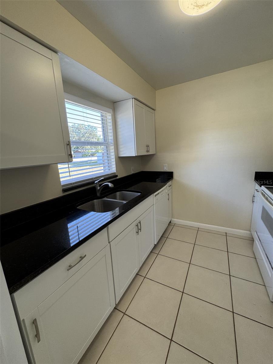 Image 4 of 29 For 1312 North Avenue