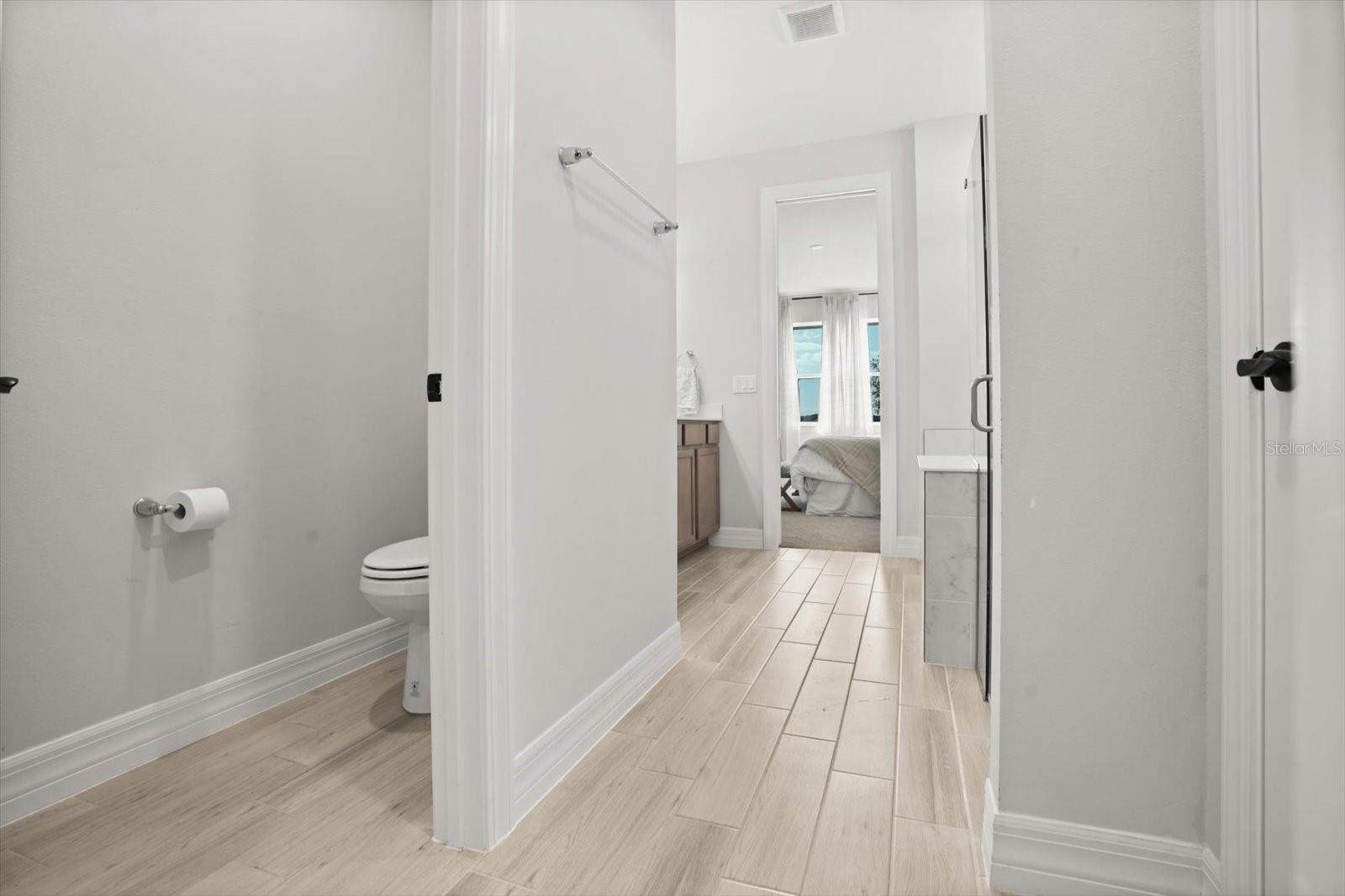 Image 18 of 37 For 6948 Rosy Sky Avenue