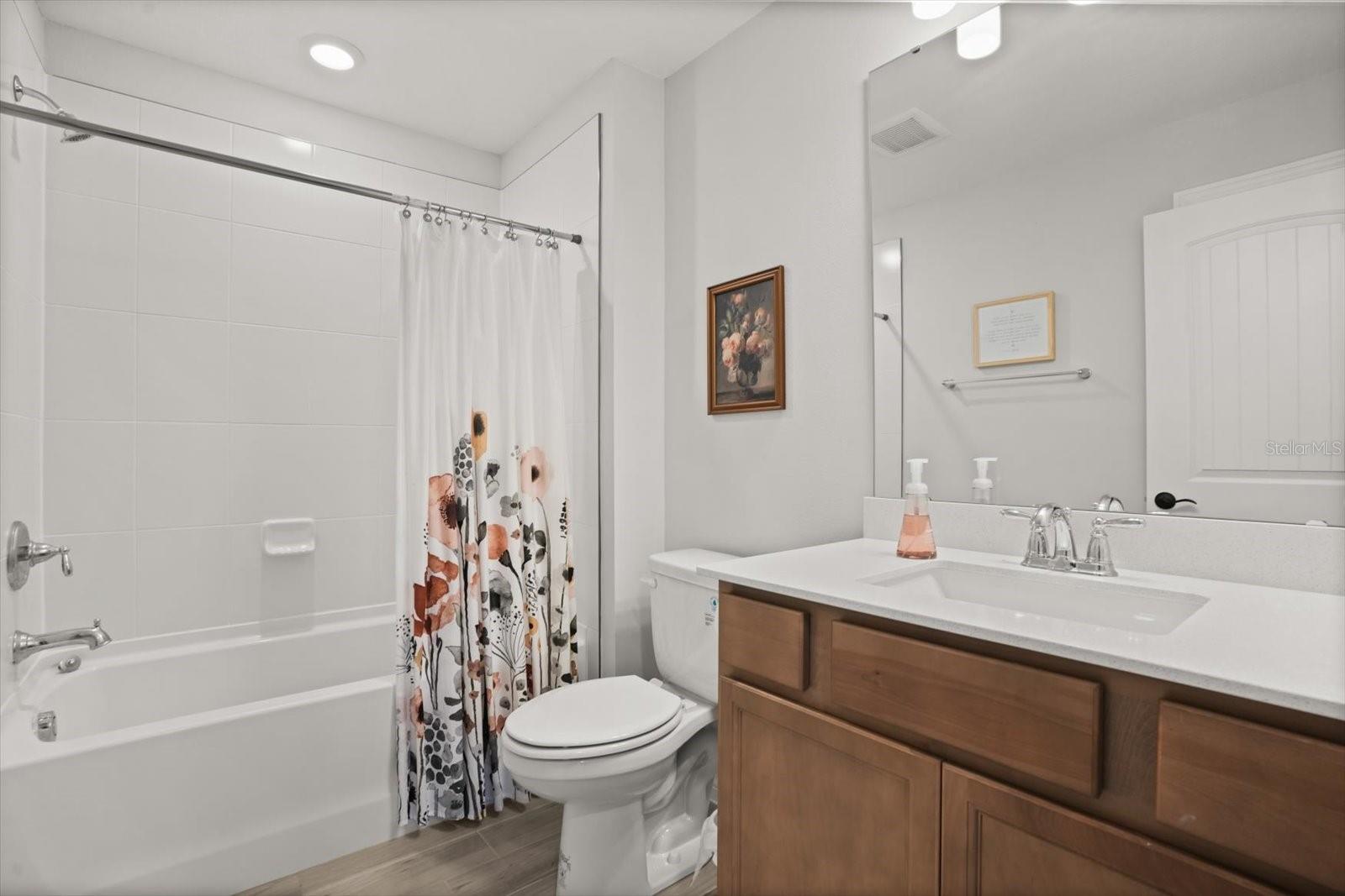 Image 24 of 37 For 6948 Rosy Sky Avenue