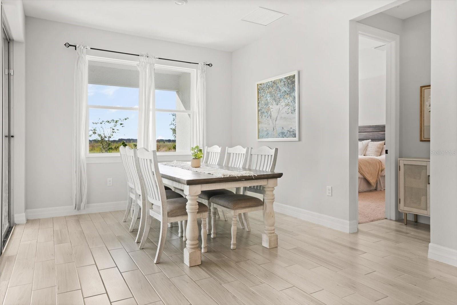 Image 8 of 37 For 6948 Rosy Sky Avenue