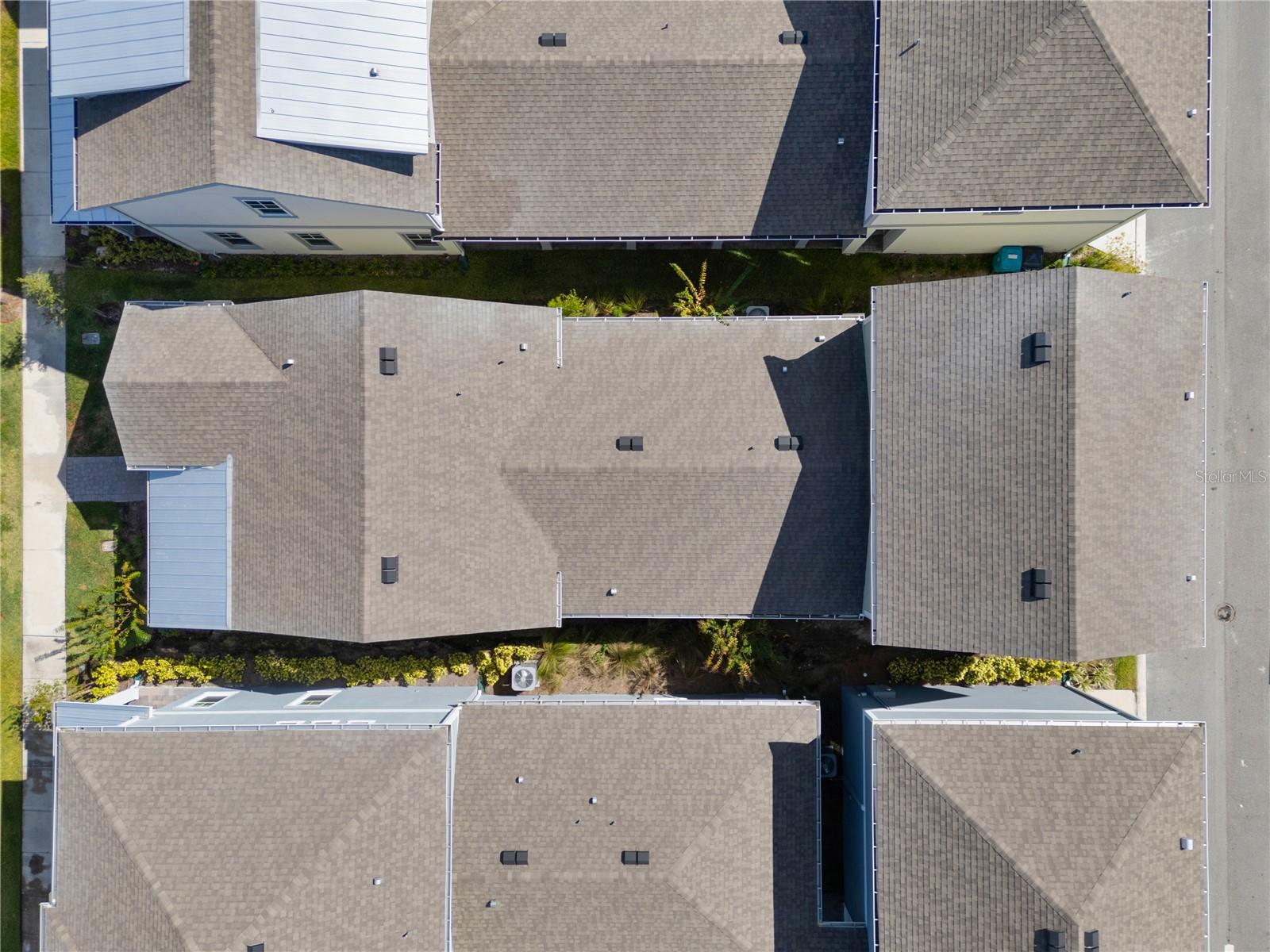 Image 32 of 35 For 9738 Neruda Street