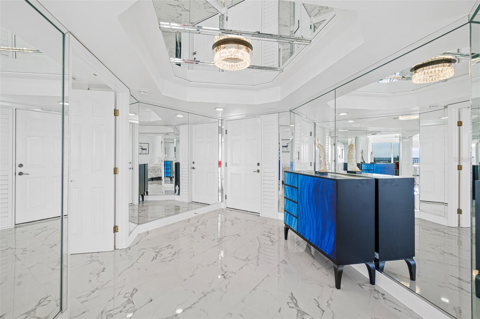 Image 14 of 50 For 443 Johnson Avenue 402