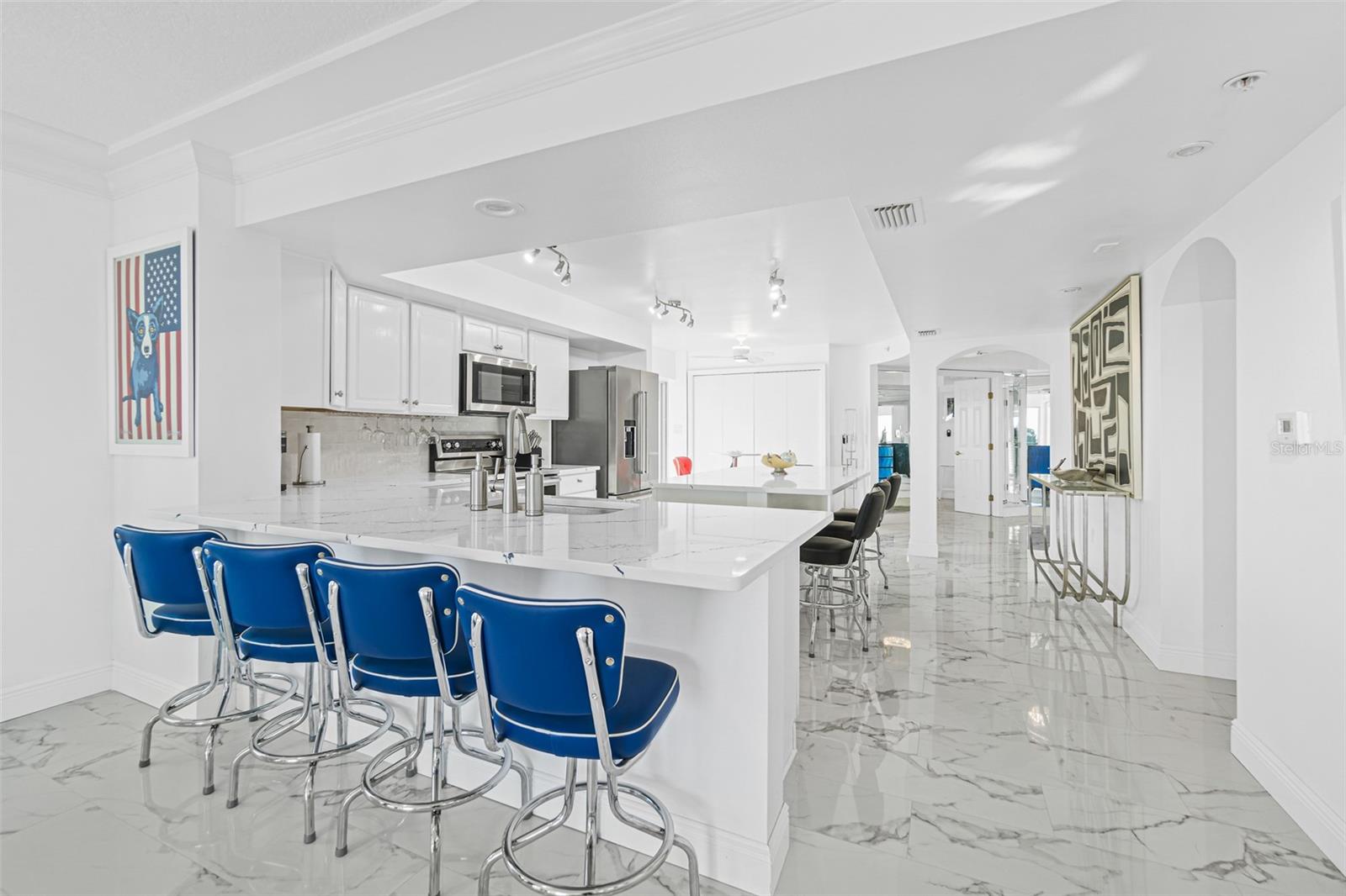 Image 19 of 50 For 443 Johnson Avenue 402