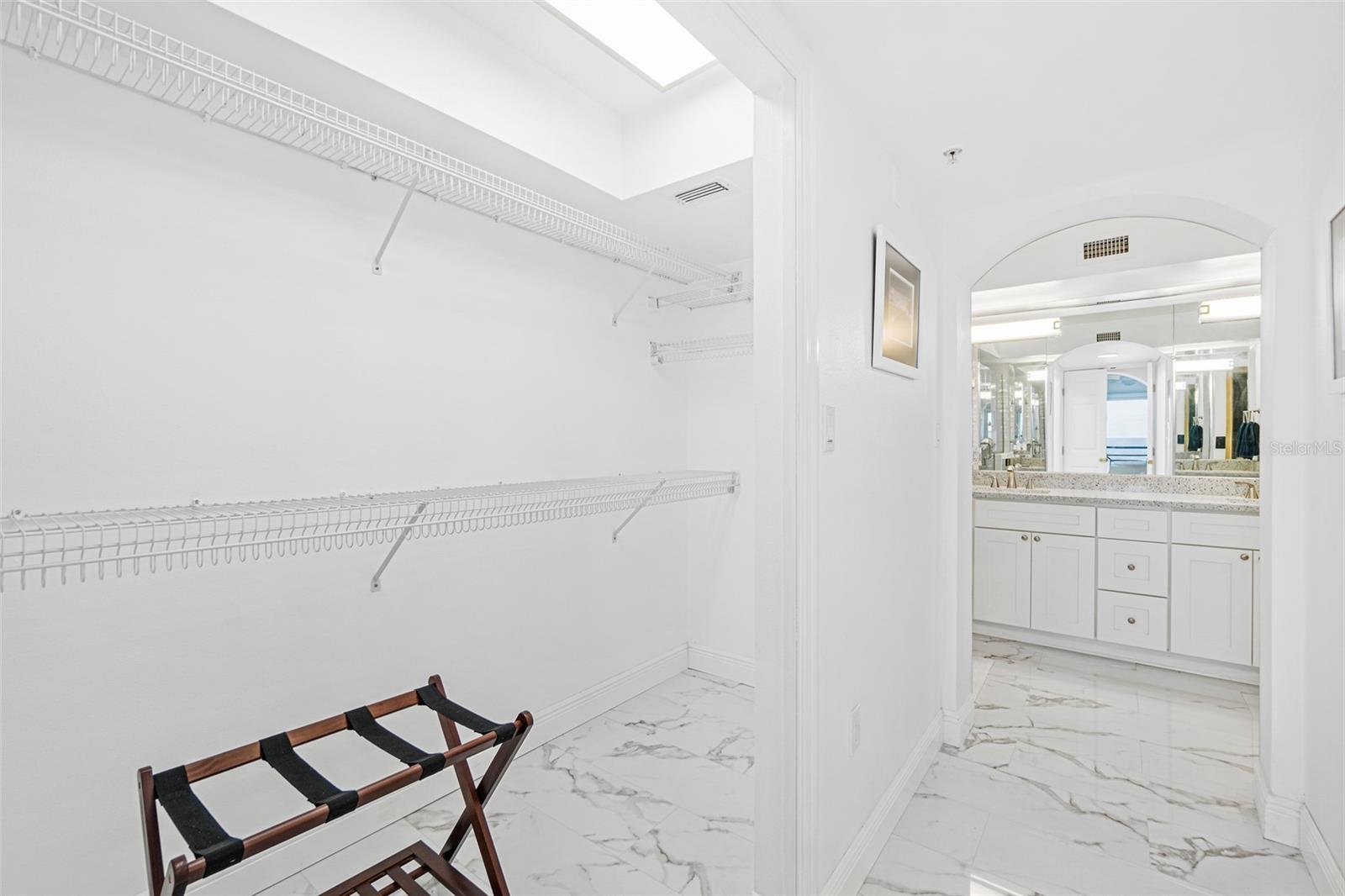 Image 24 of 50 For 443 Johnson Avenue 402