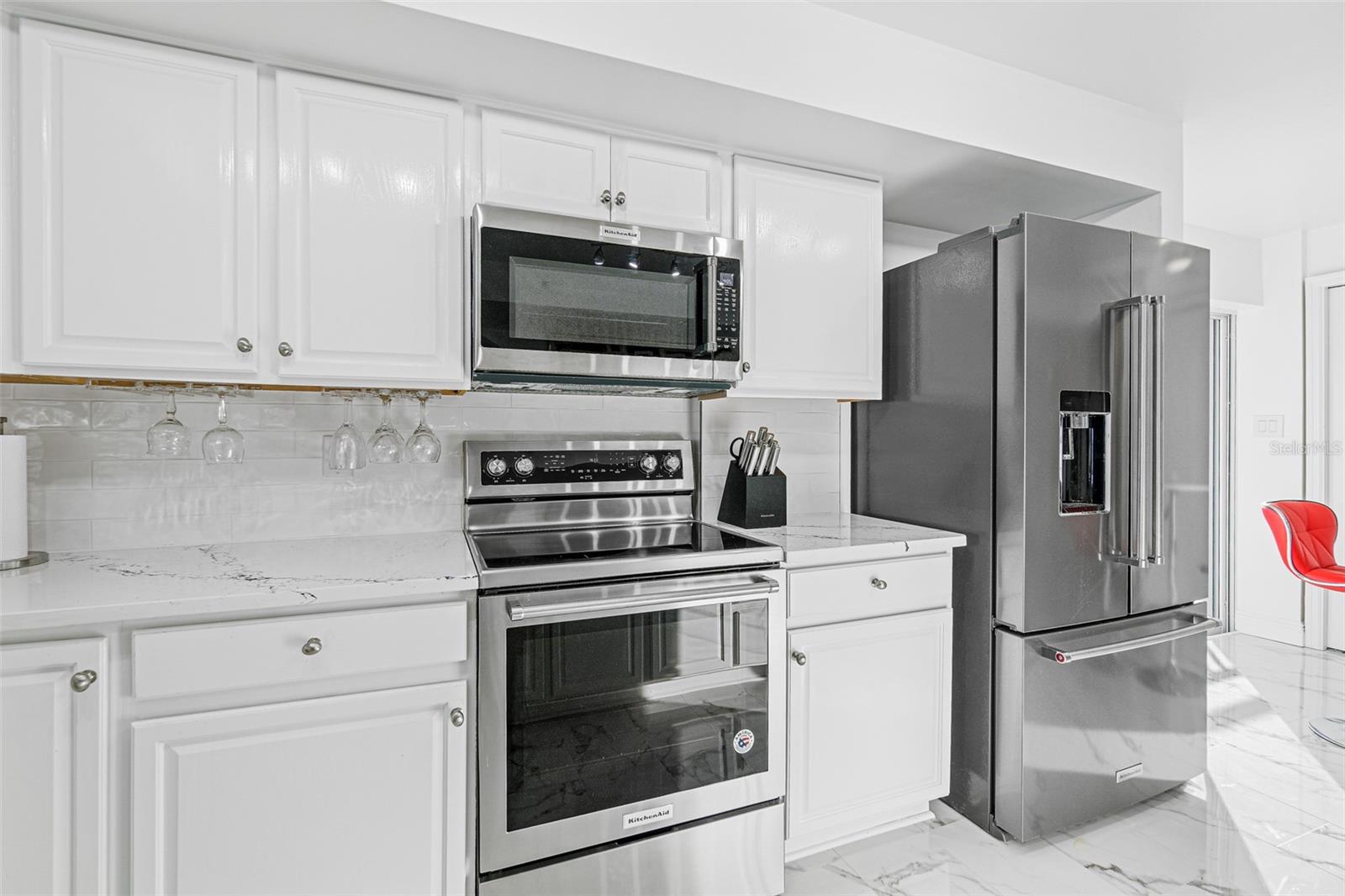 Image 26 of 50 For 443 Johnson Avenue 402