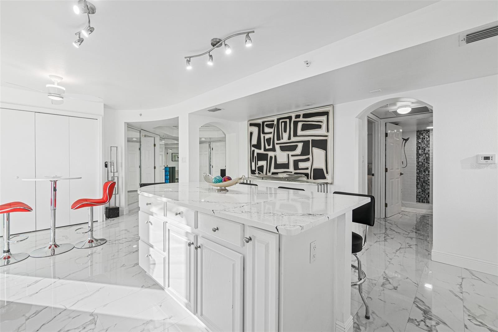 Image 28 of 50 For 443 Johnson Avenue 402