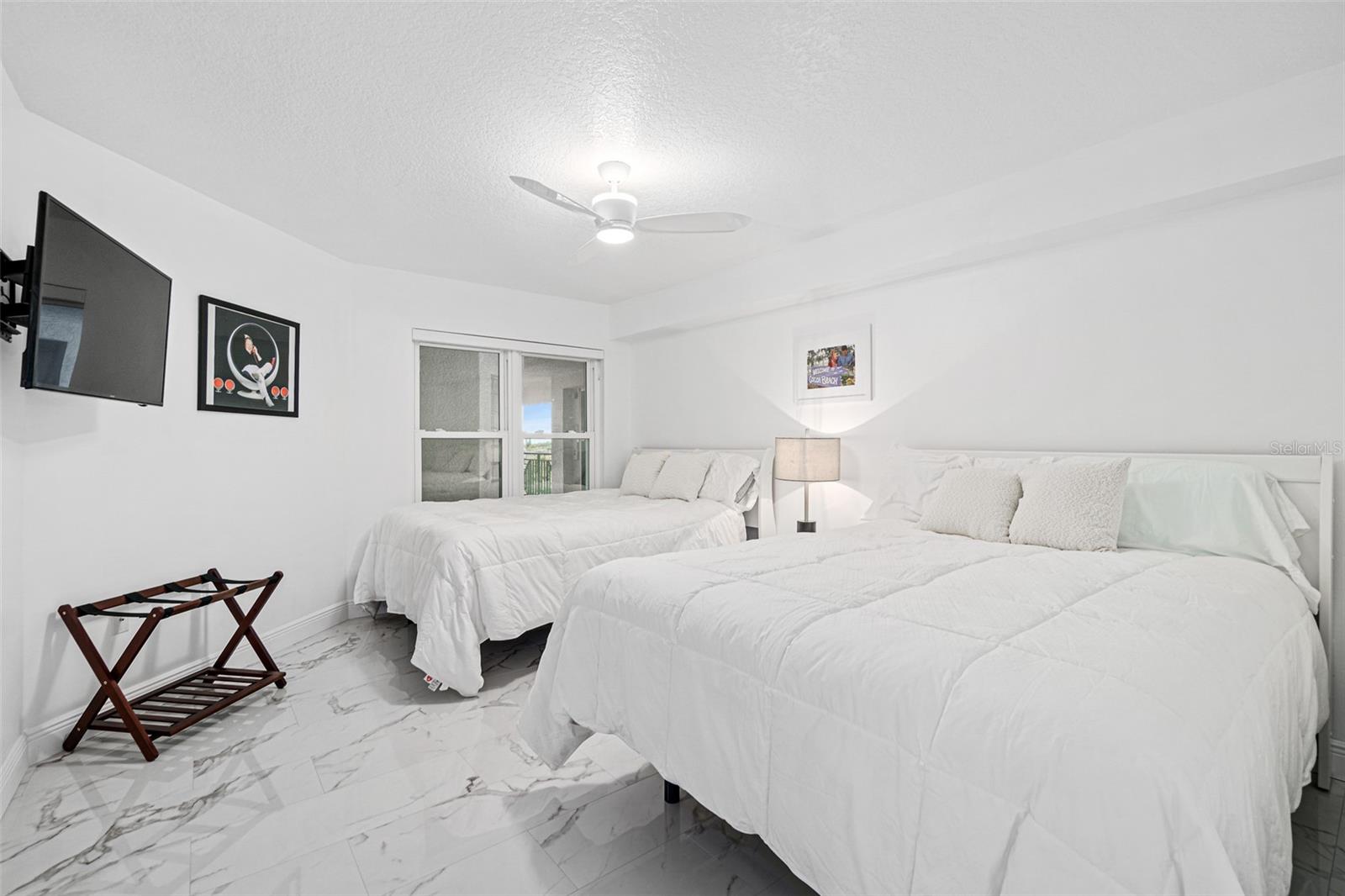 Image 29 of 50 For 443 Johnson Avenue 402