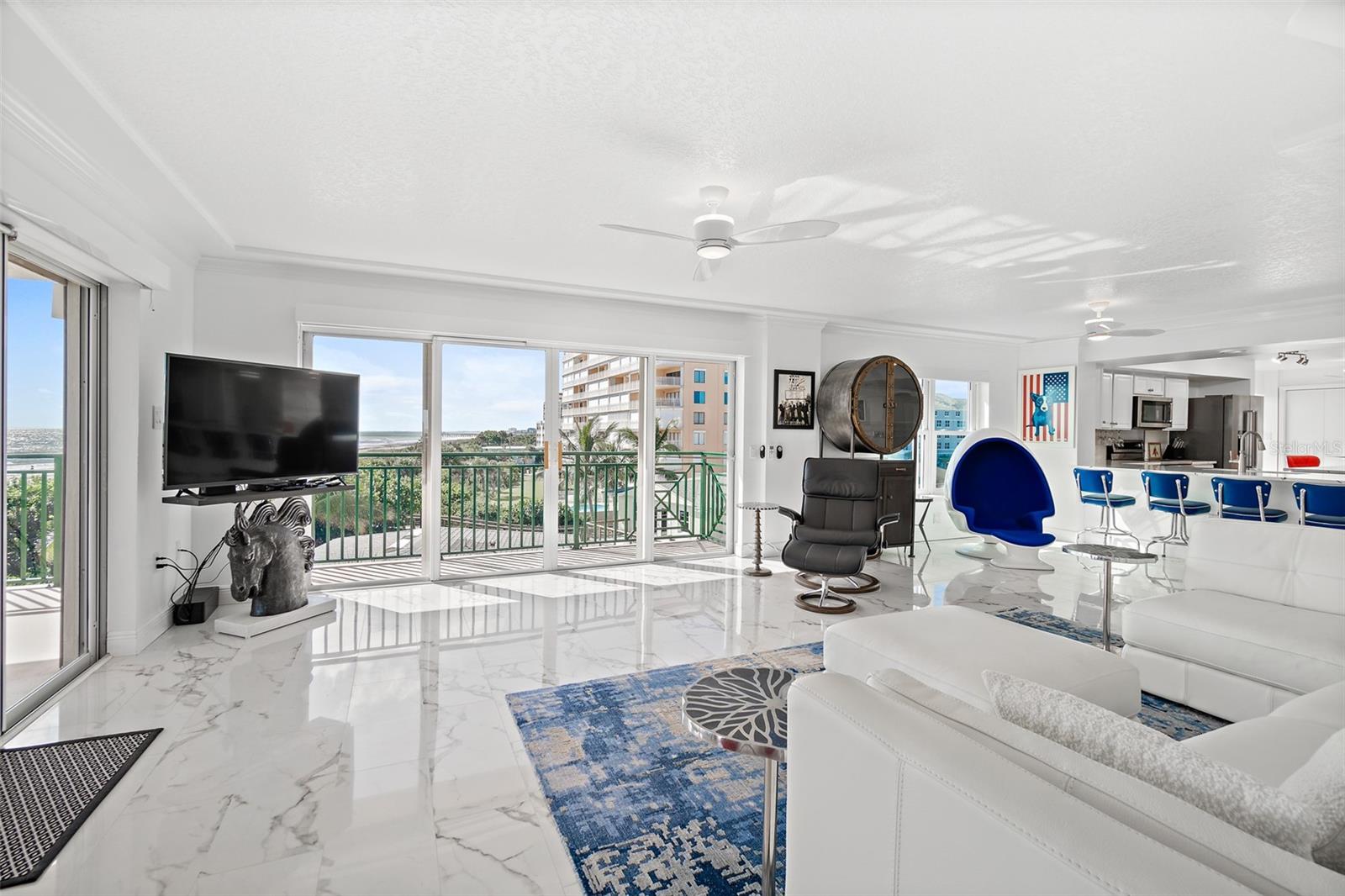 Image 36 of 50 For 443 Johnson Avenue 402