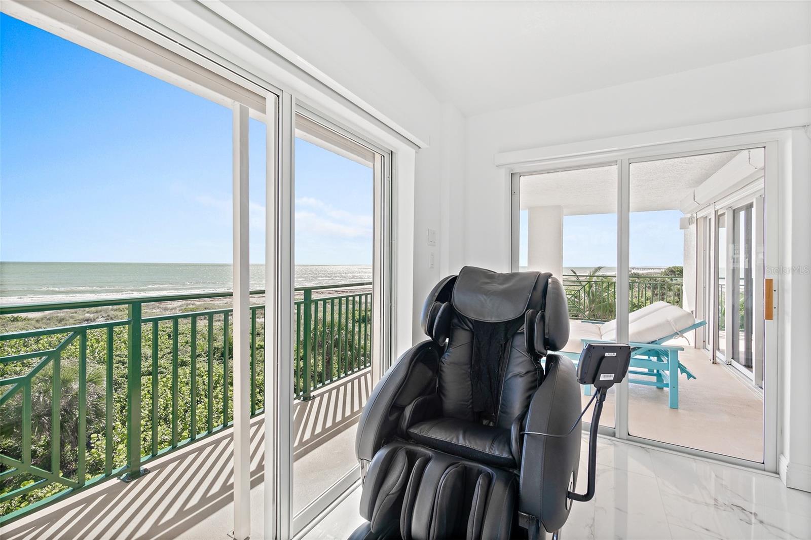 Image 39 of 50 For 443 Johnson Avenue 402