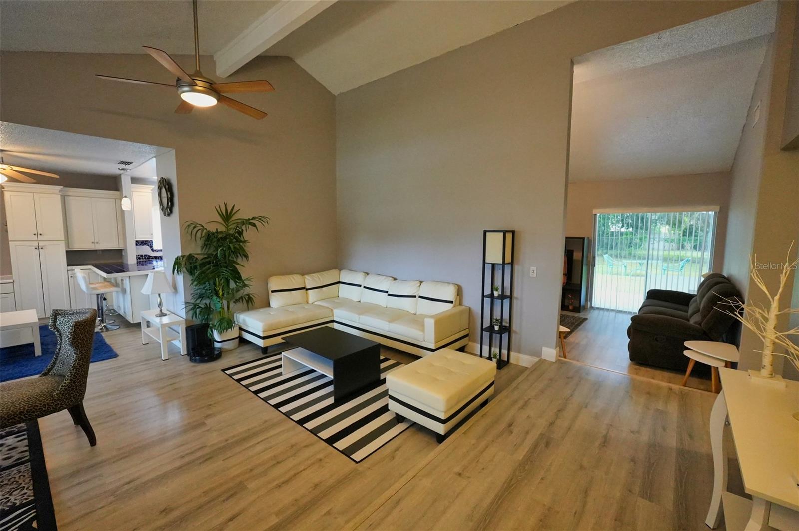 Image 7 of 37 For 1275 Madelena Avenue