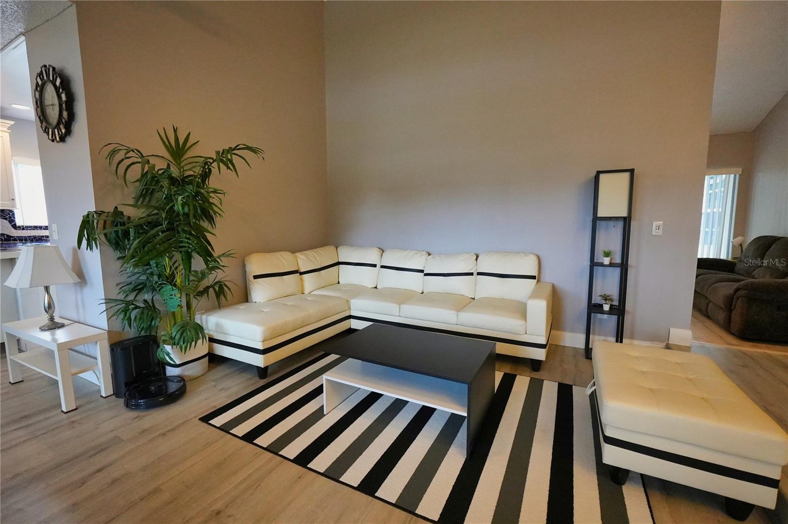 Image 9 of 37 For 1275 Madelena Avenue