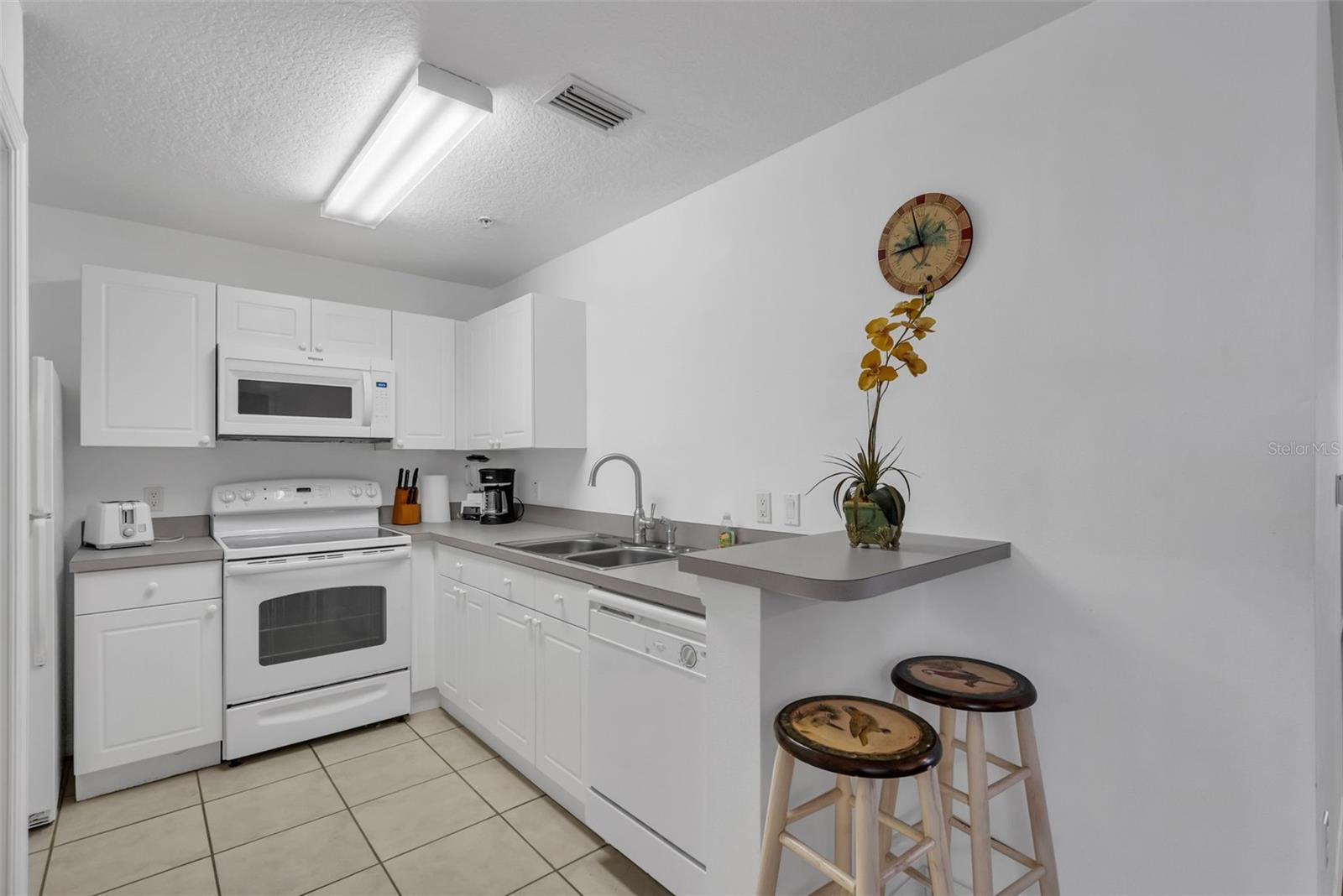 Image 8 of 45 For 2740 Club Cortile Circle A