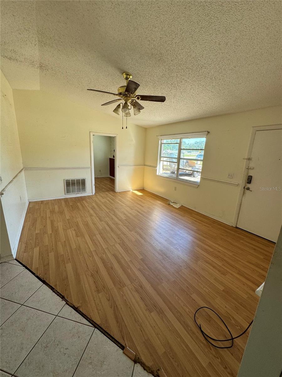 Image 10 of 41 For 10956 92nd Street