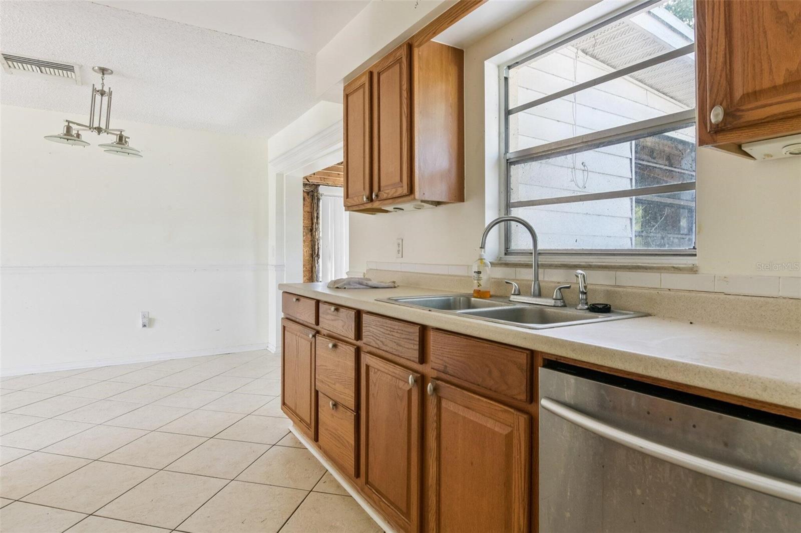 Image 29 of 41 For 10956 92nd Street