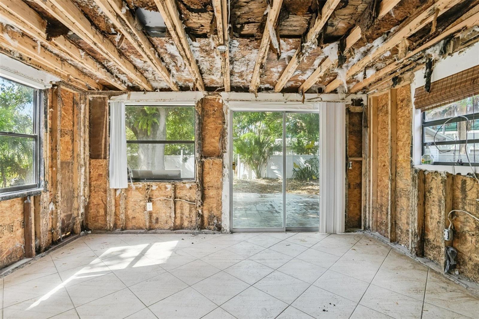 Image 31 of 41 For 10956 92nd Street