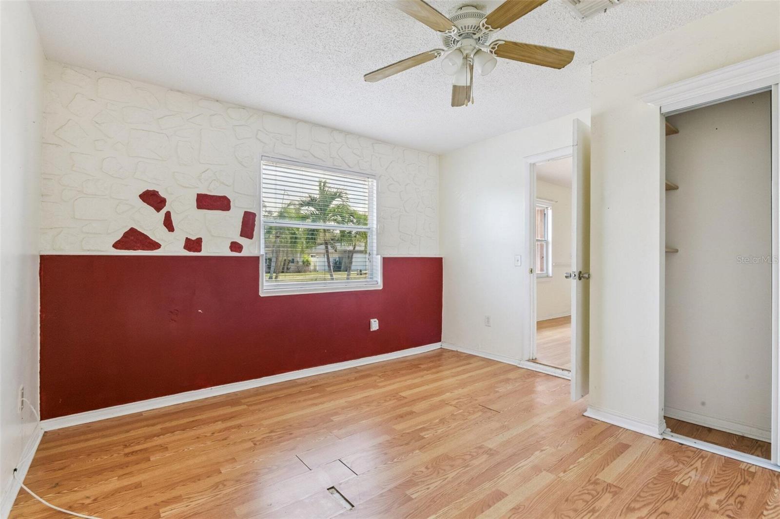 Image 34 of 41 For 10956 92nd Street